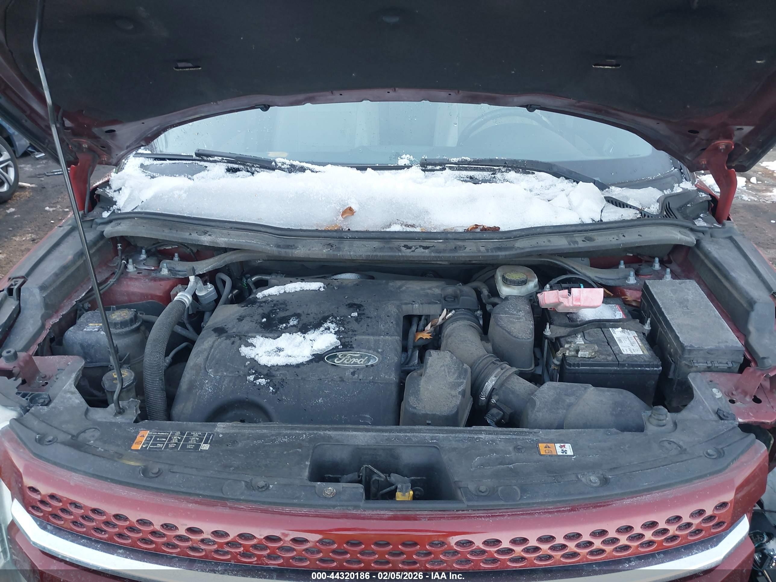 FORD EXPLORER image 10