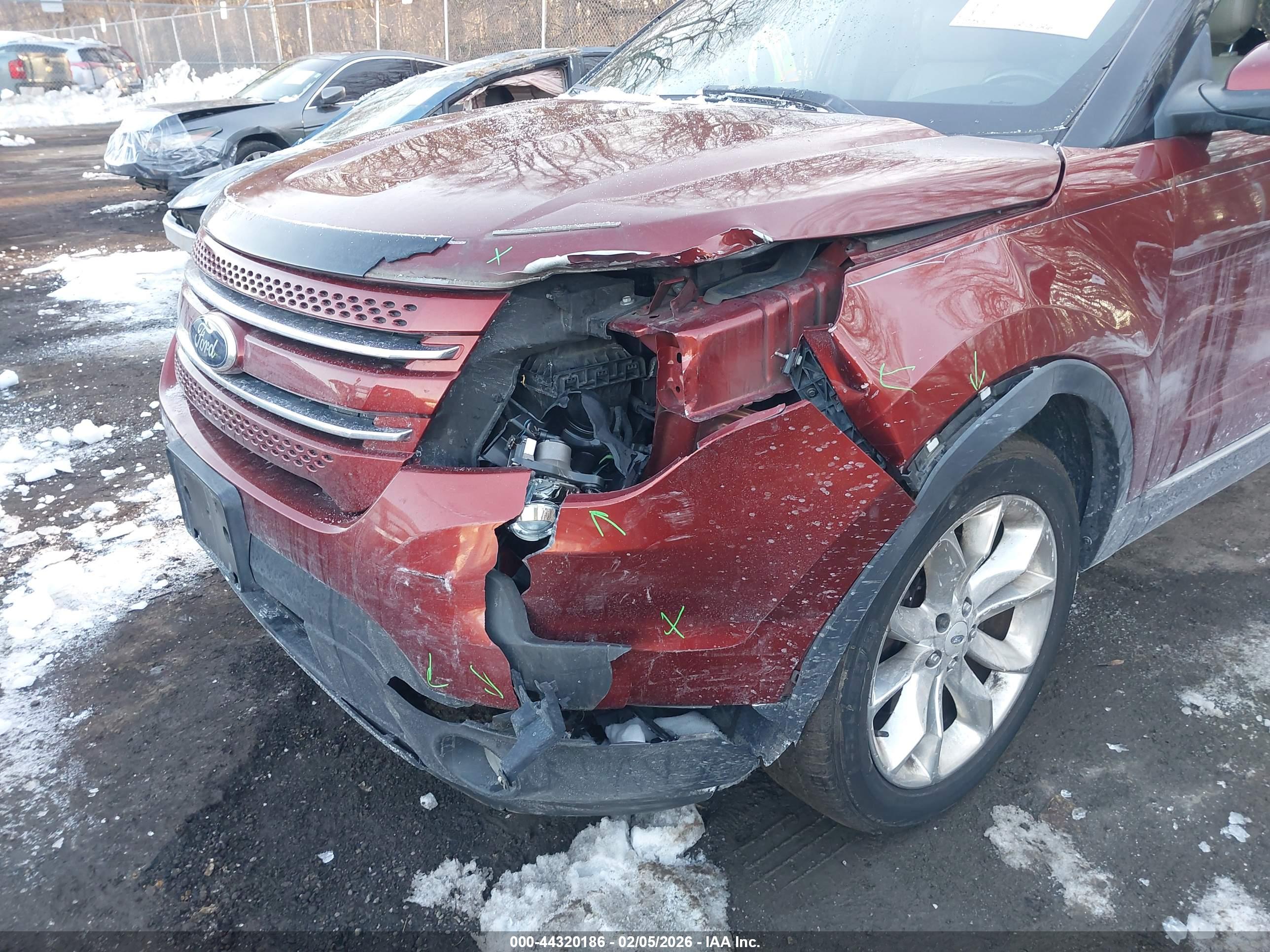 FORD EXPLORER image 6