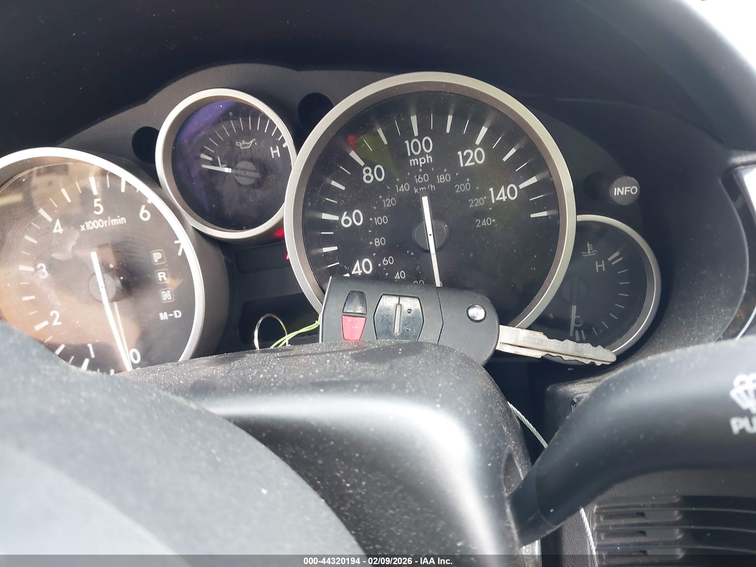 MAZDA MX-5 image 11
