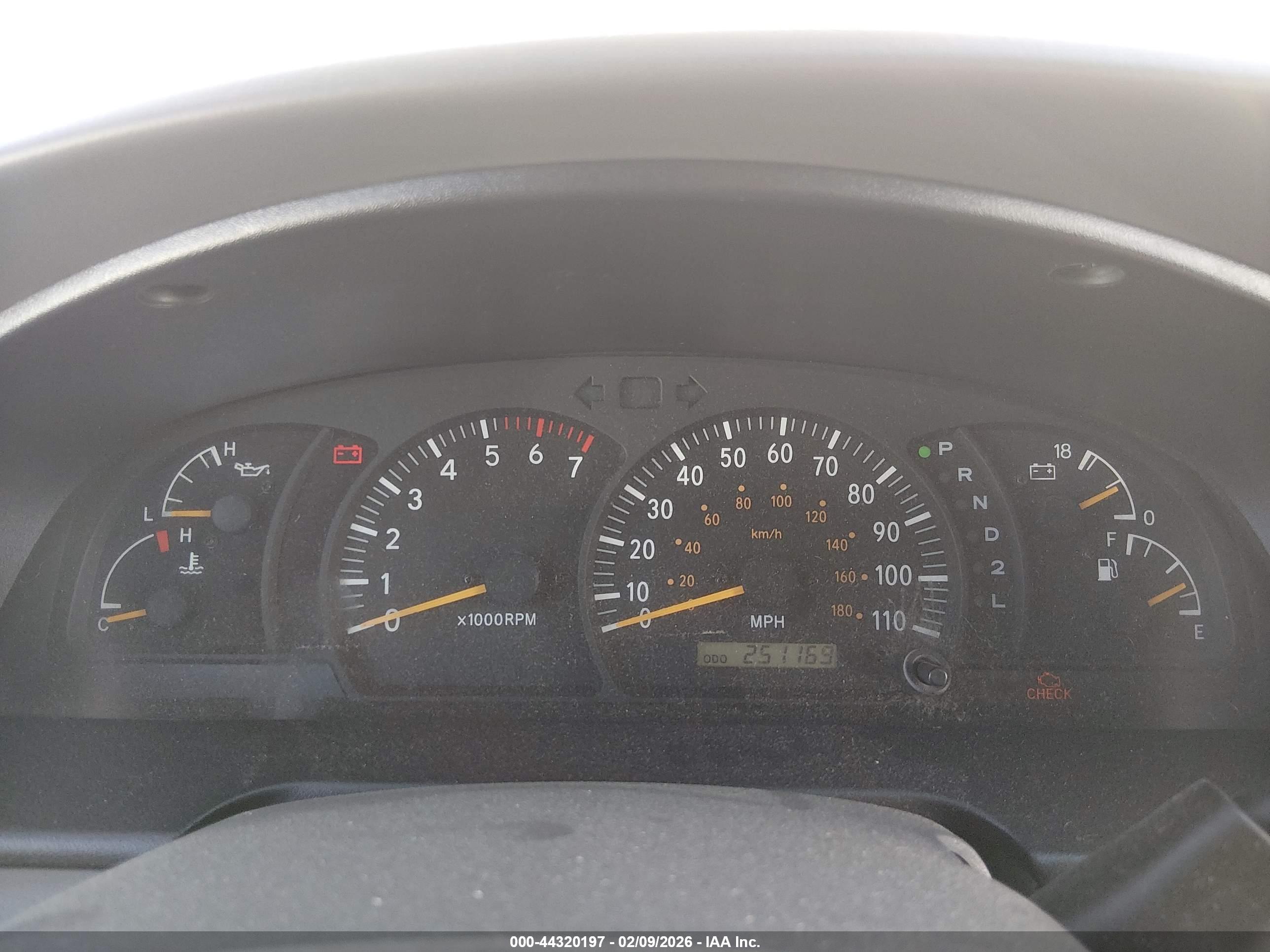 TOYOTA TUNDRA image 7