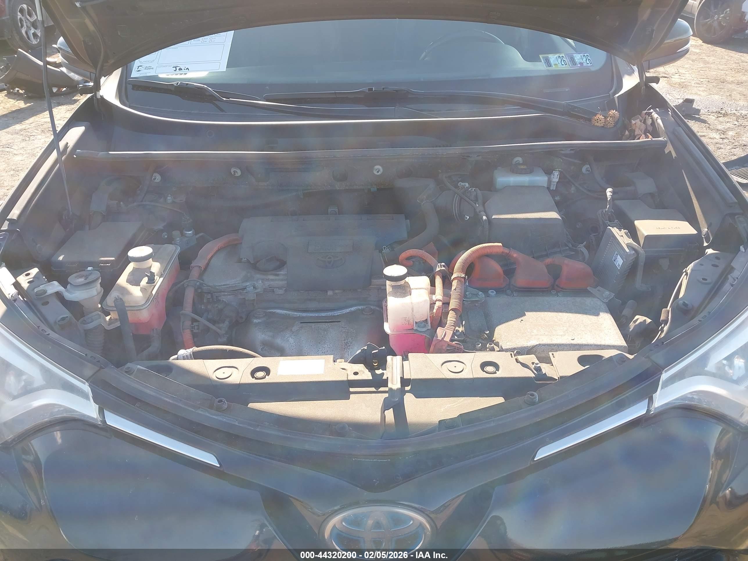 TOYOTA RAV4 image 10