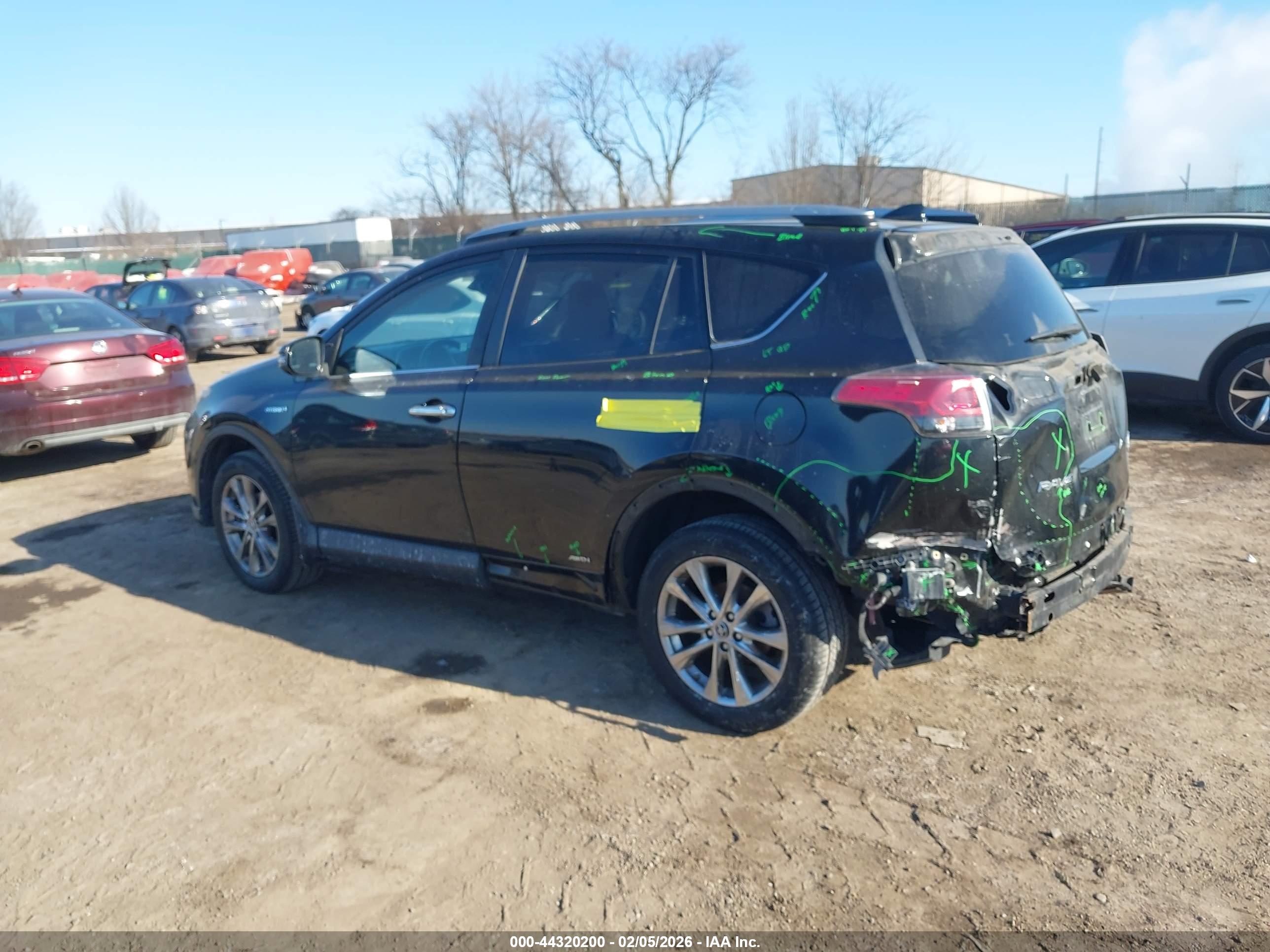 TOYOTA RAV4 image 3