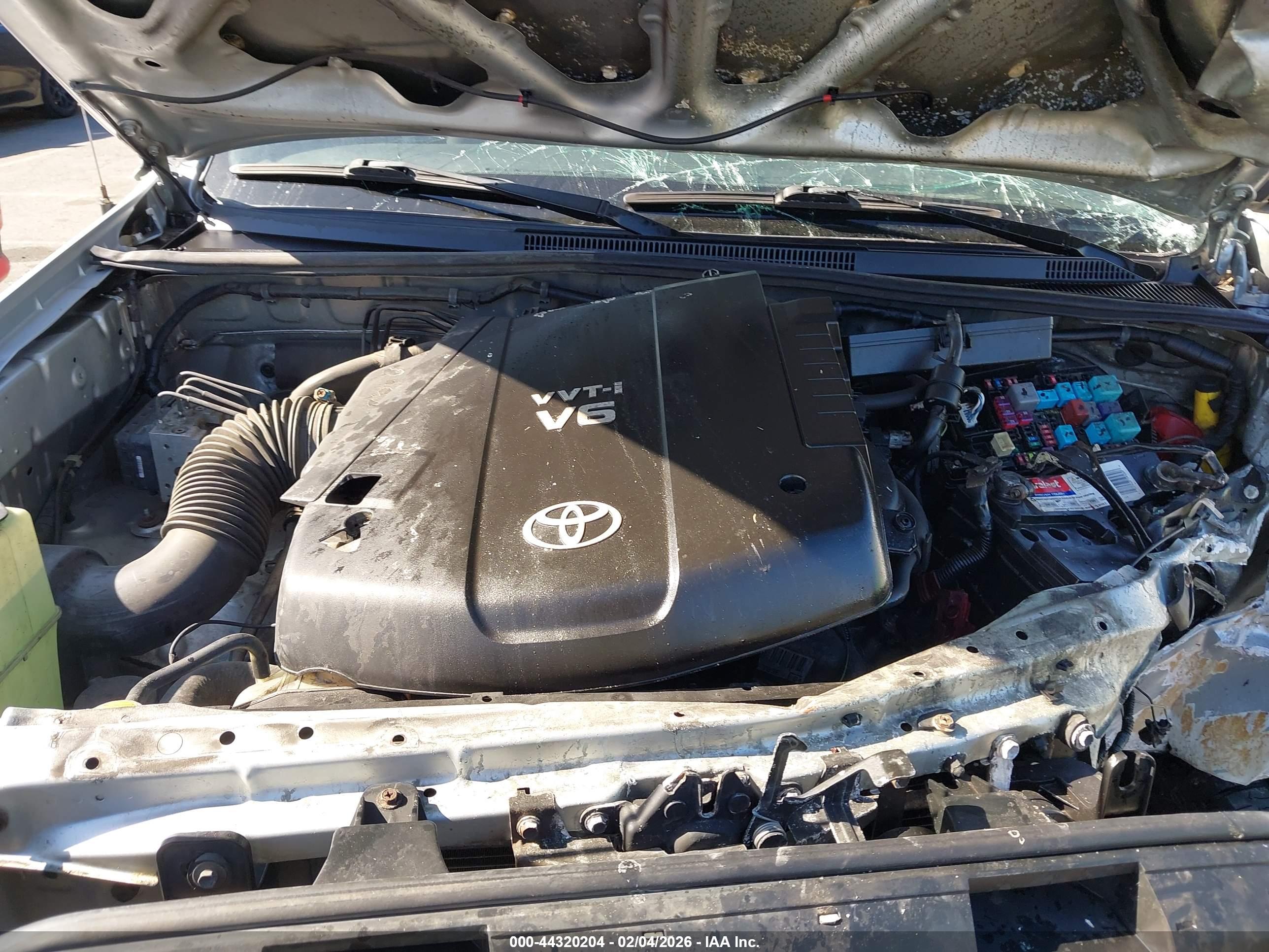 TOYOTA TACOMA image 10