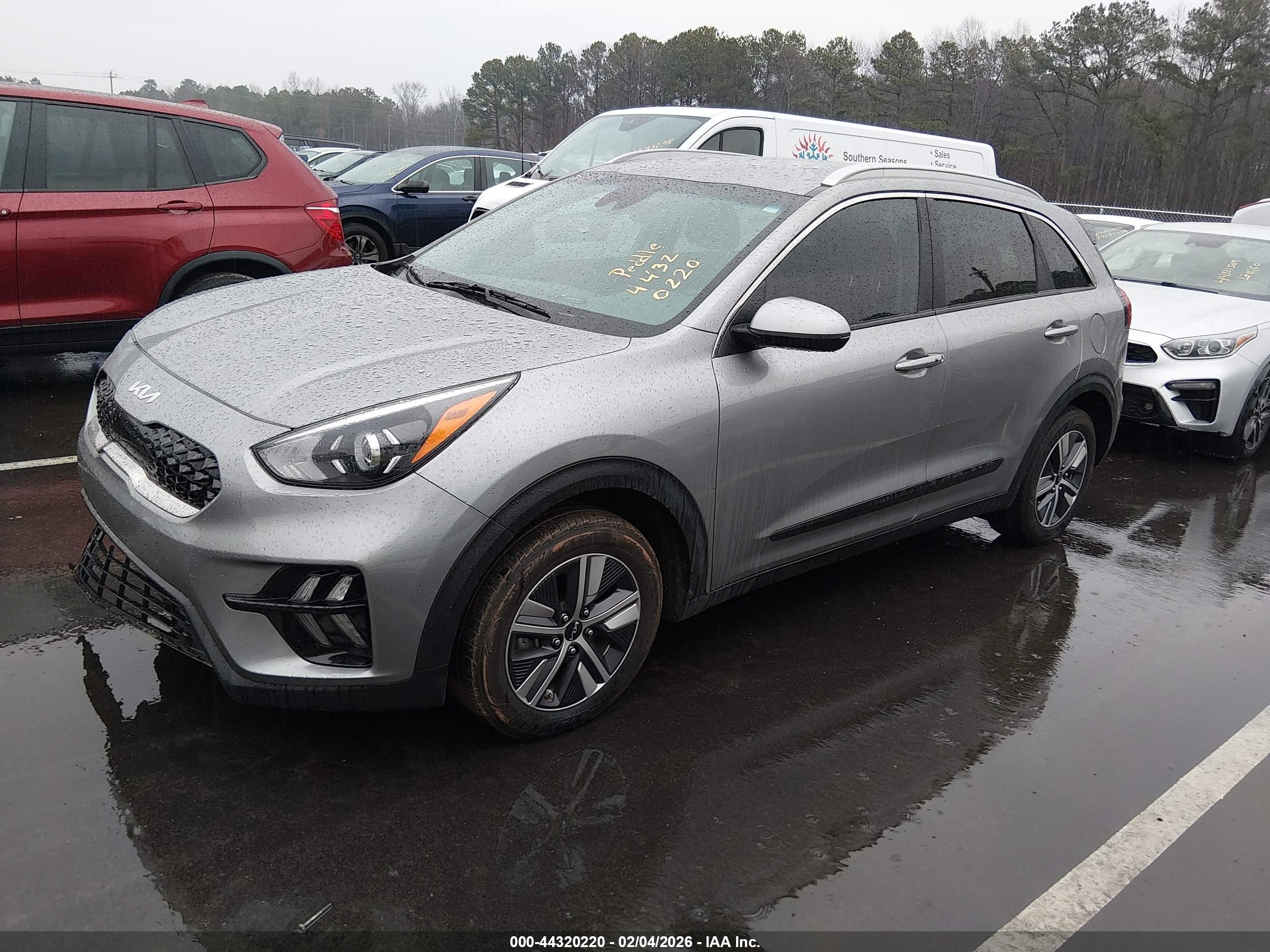 KIA NIRO image 2