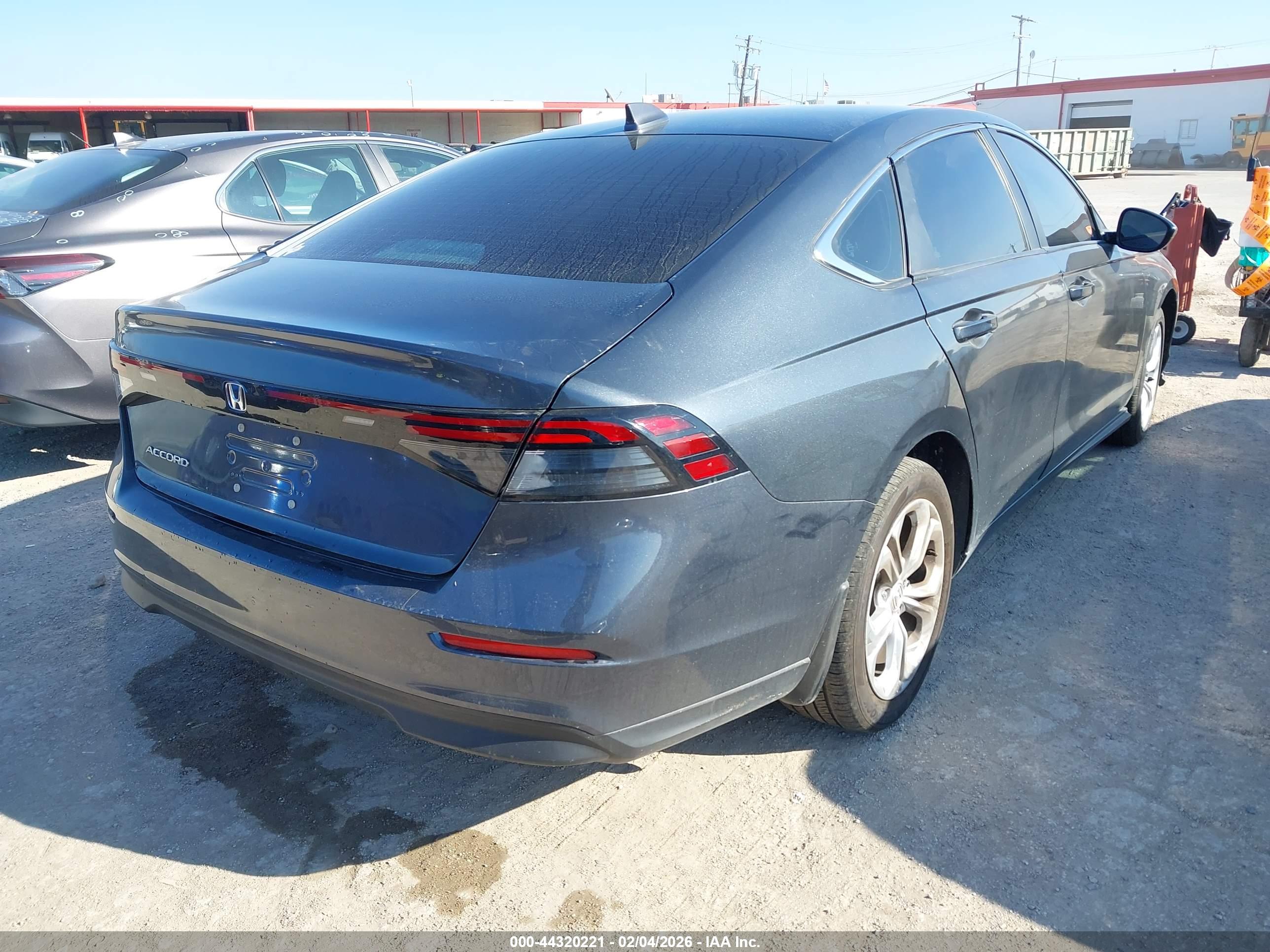 HONDA ACCORD image 4