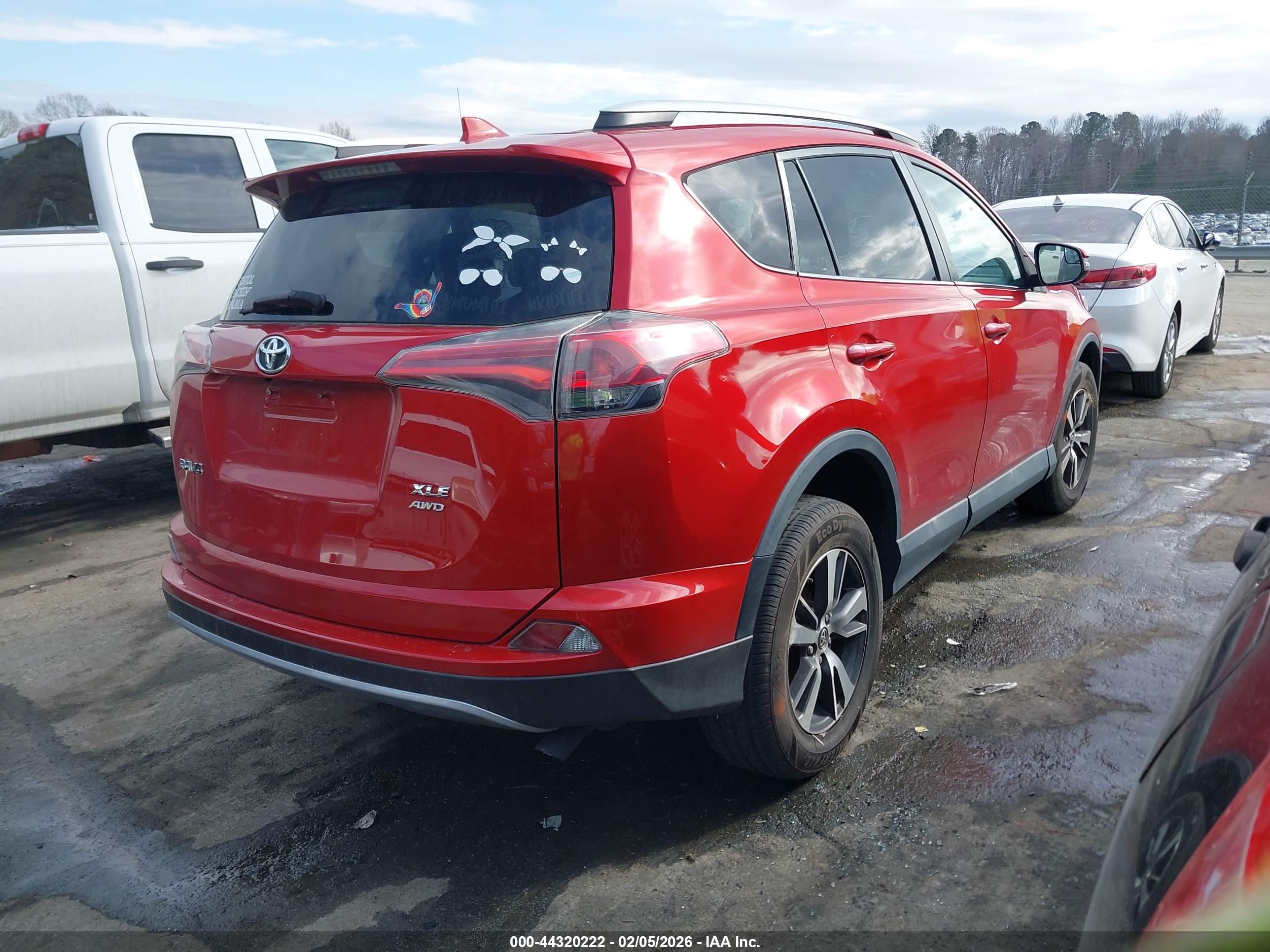 TOYOTA RAV4 image 4