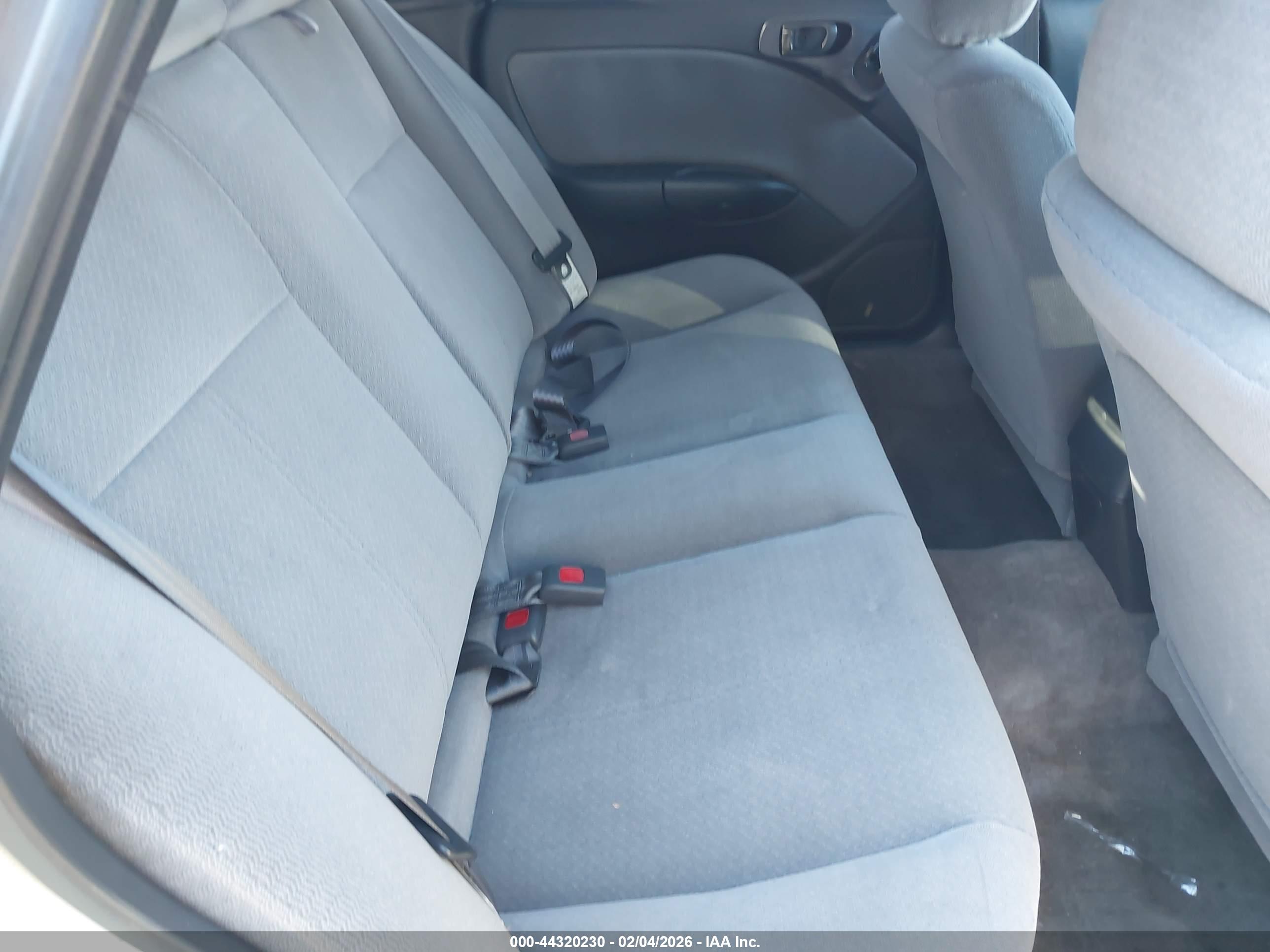 SUBARU LEGACY image 8