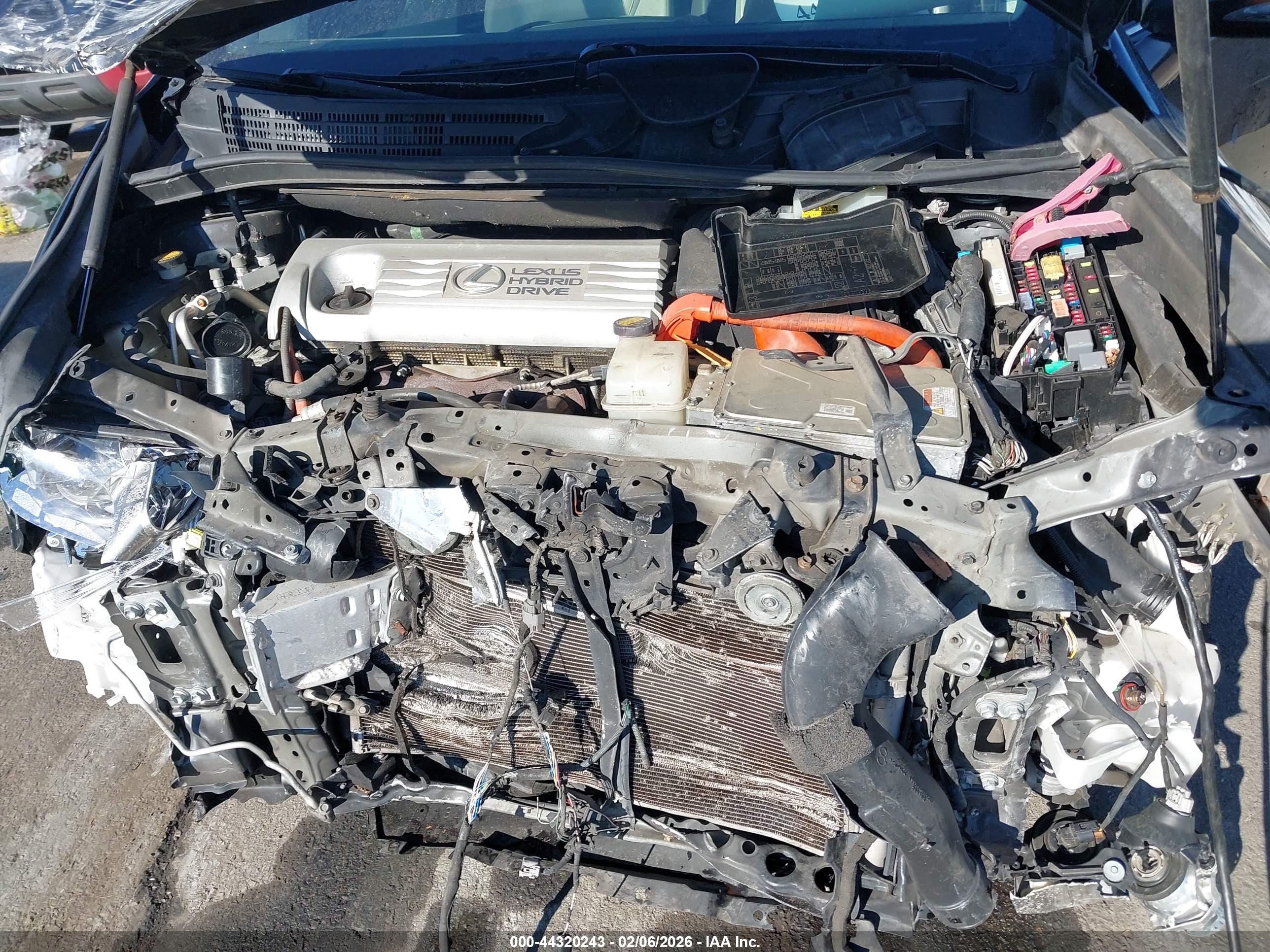 LEXUS HS image 10