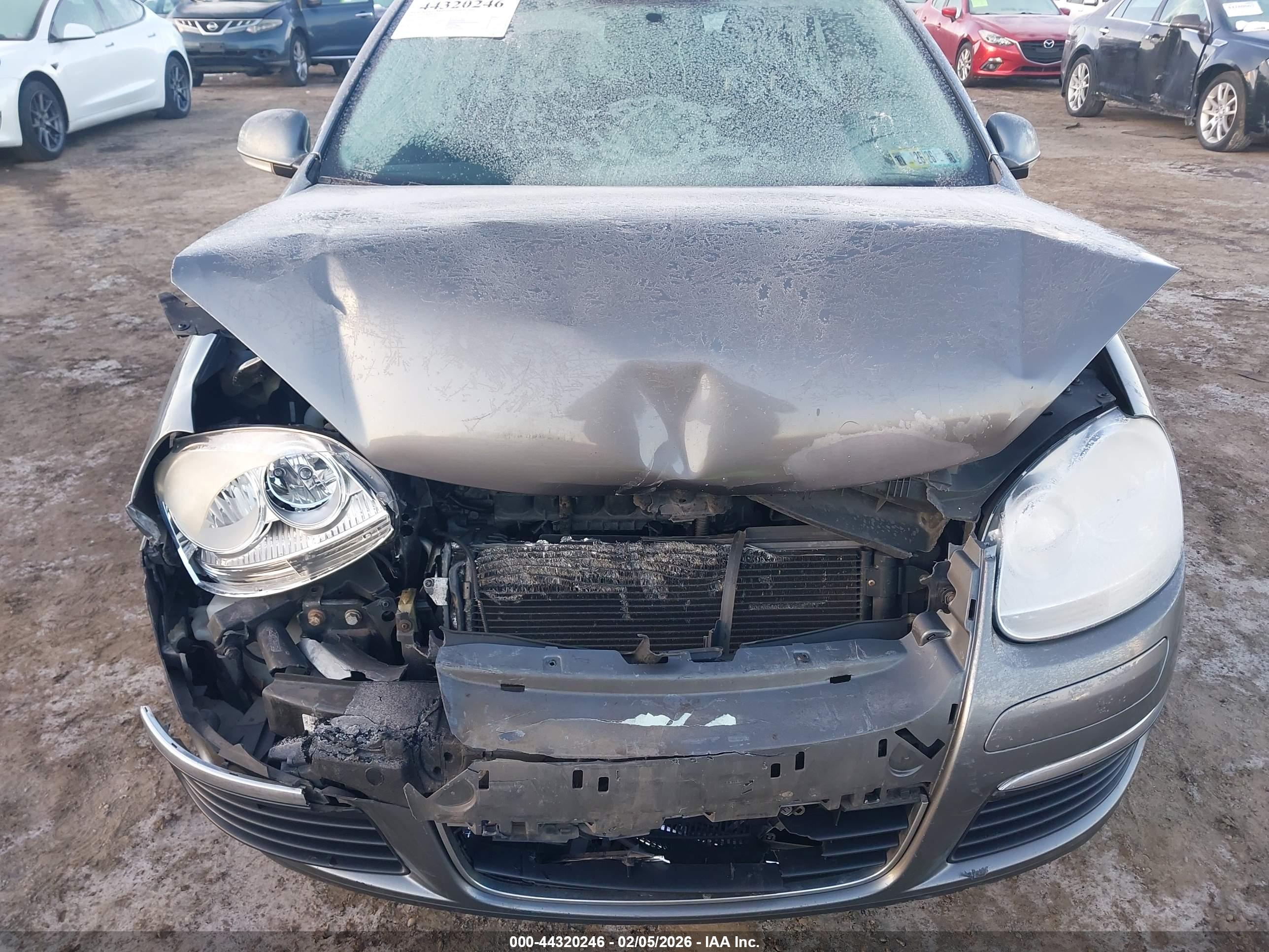 VOLKSWAGEN JETTA image 6