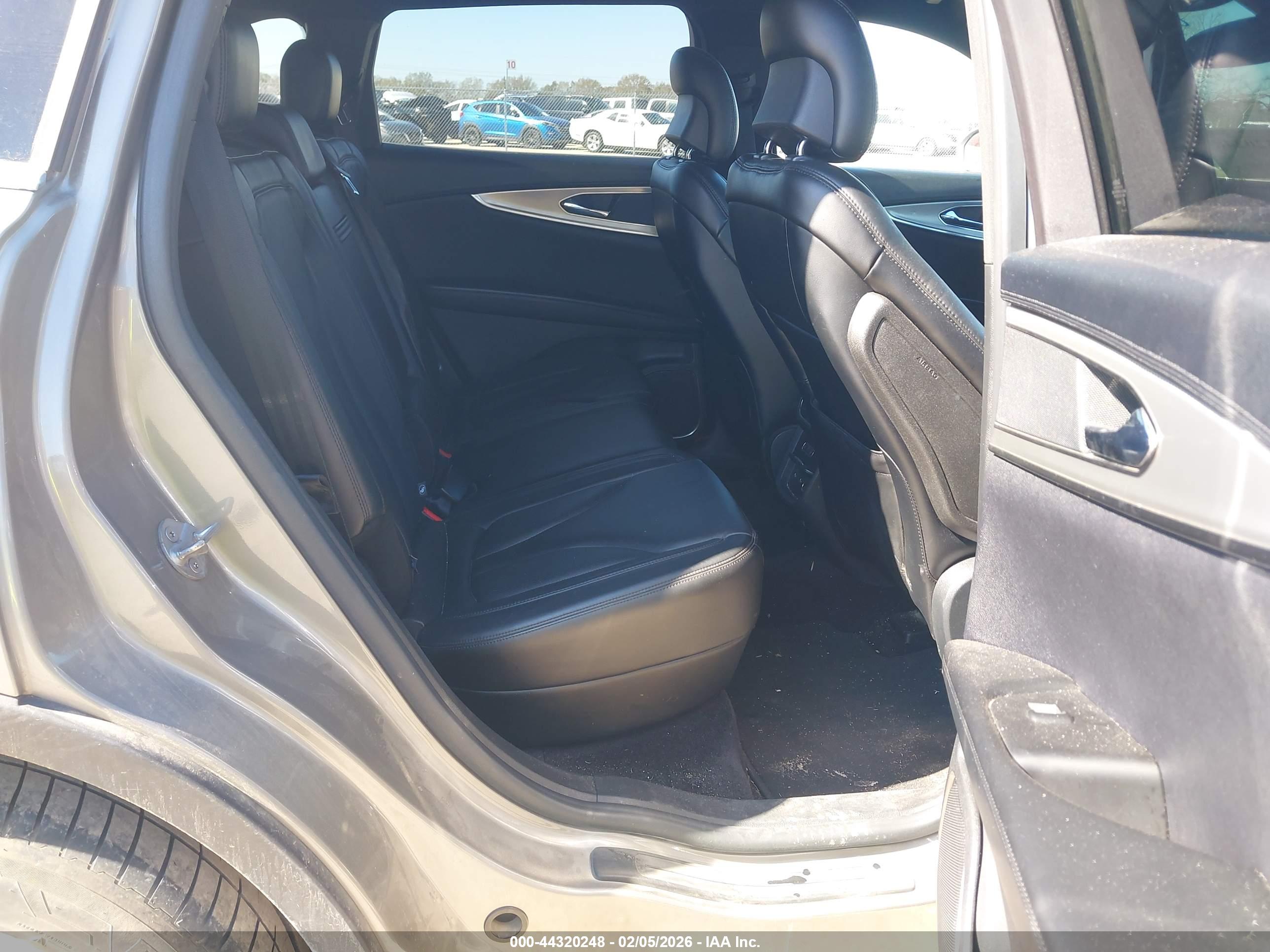 LINCOLN MKX image 8