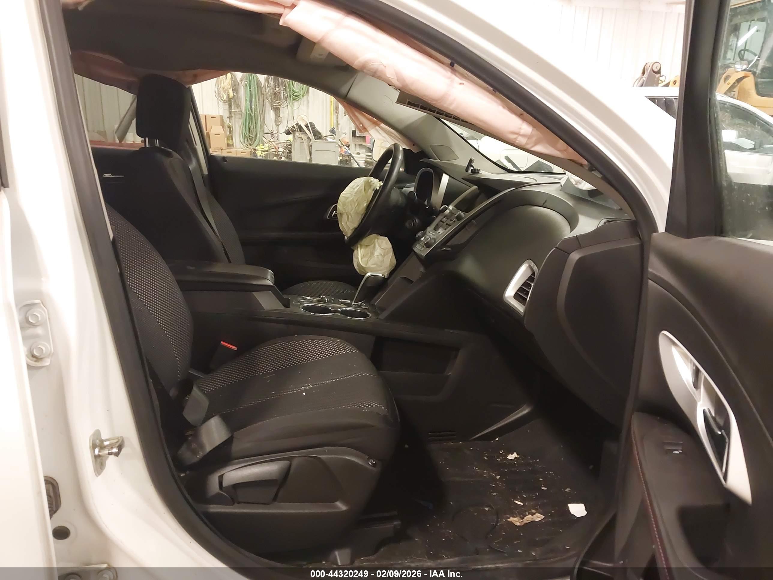 CHEVROLET EQUINOX image 5
