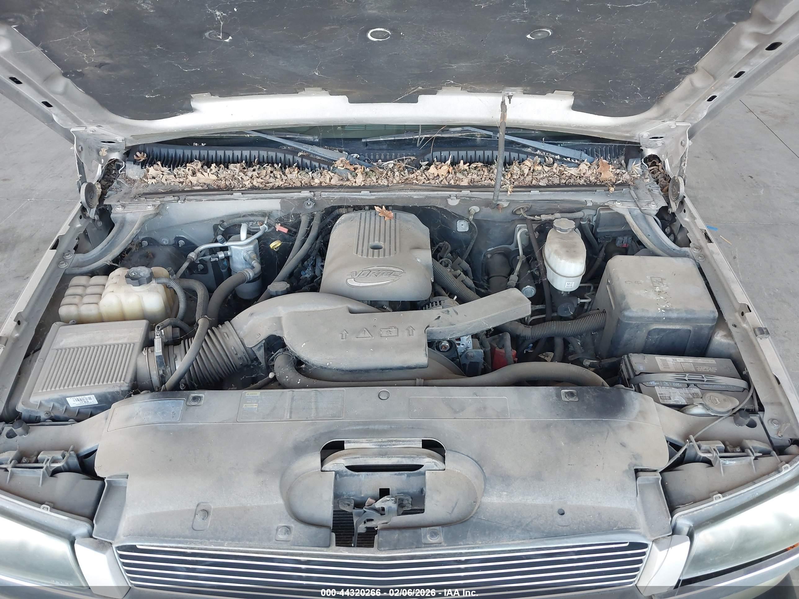 CHEVROLET AVALANCHE image 10