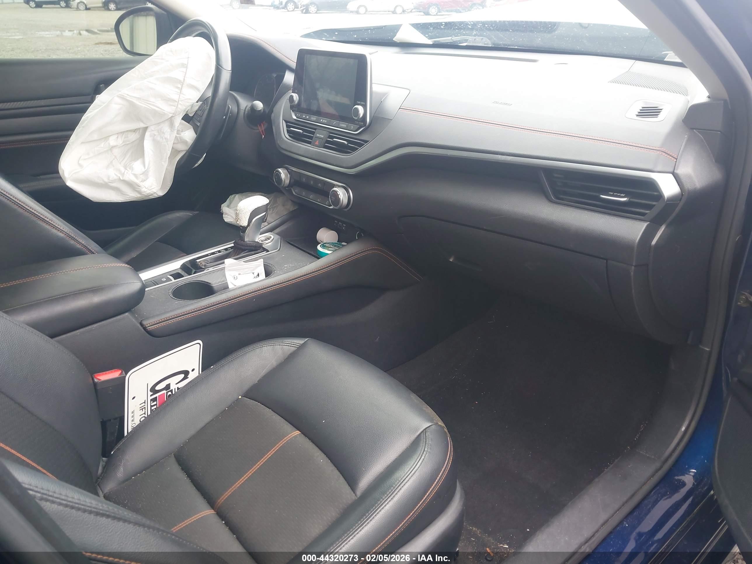 NISSAN ALTIMA image 5