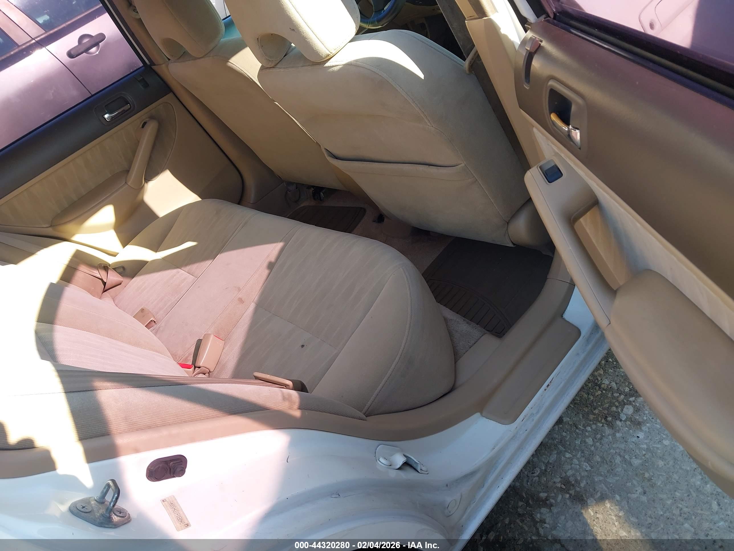HONDA CIVIC image 8