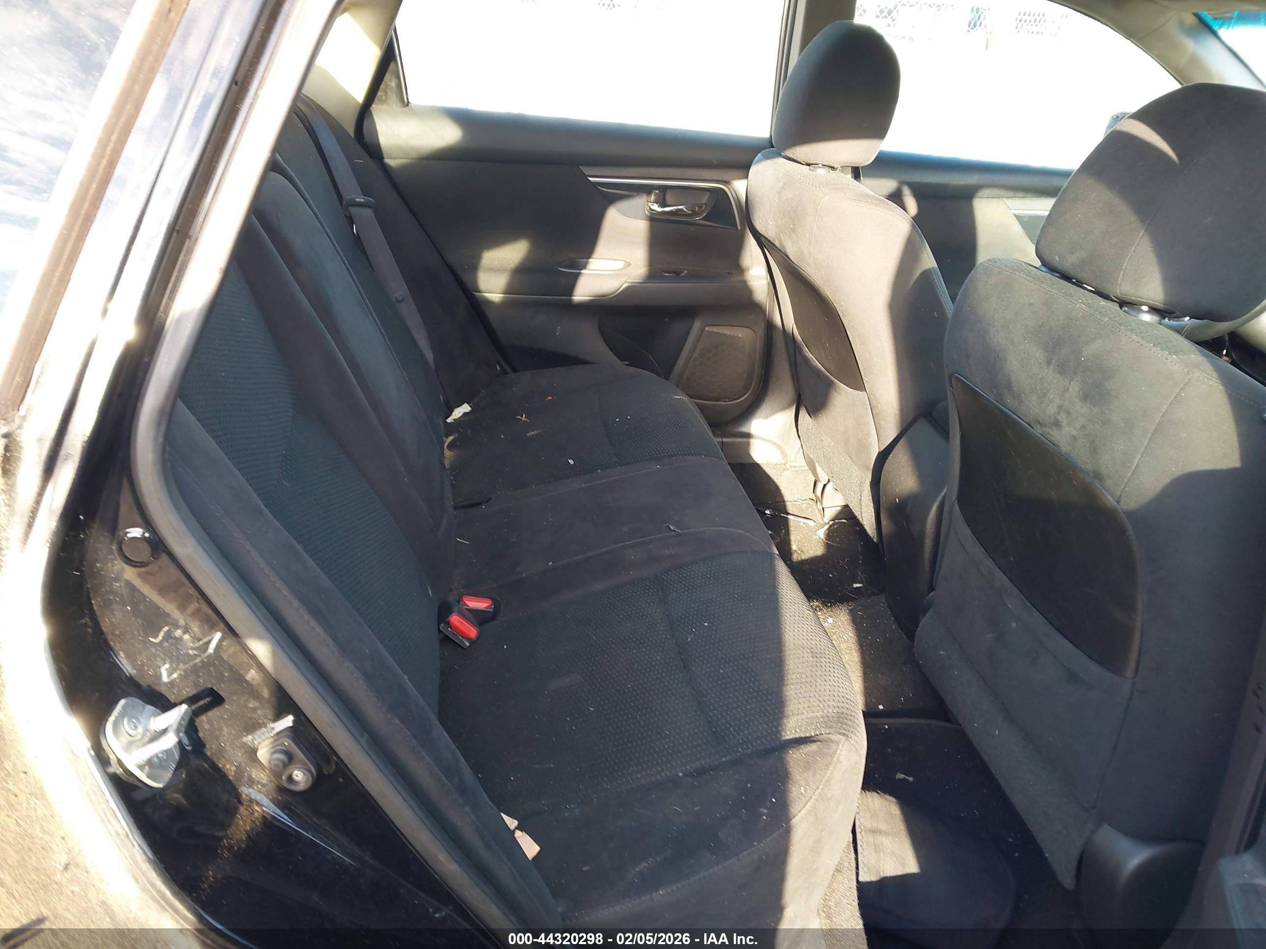 NISSAN ALTIMA image 8