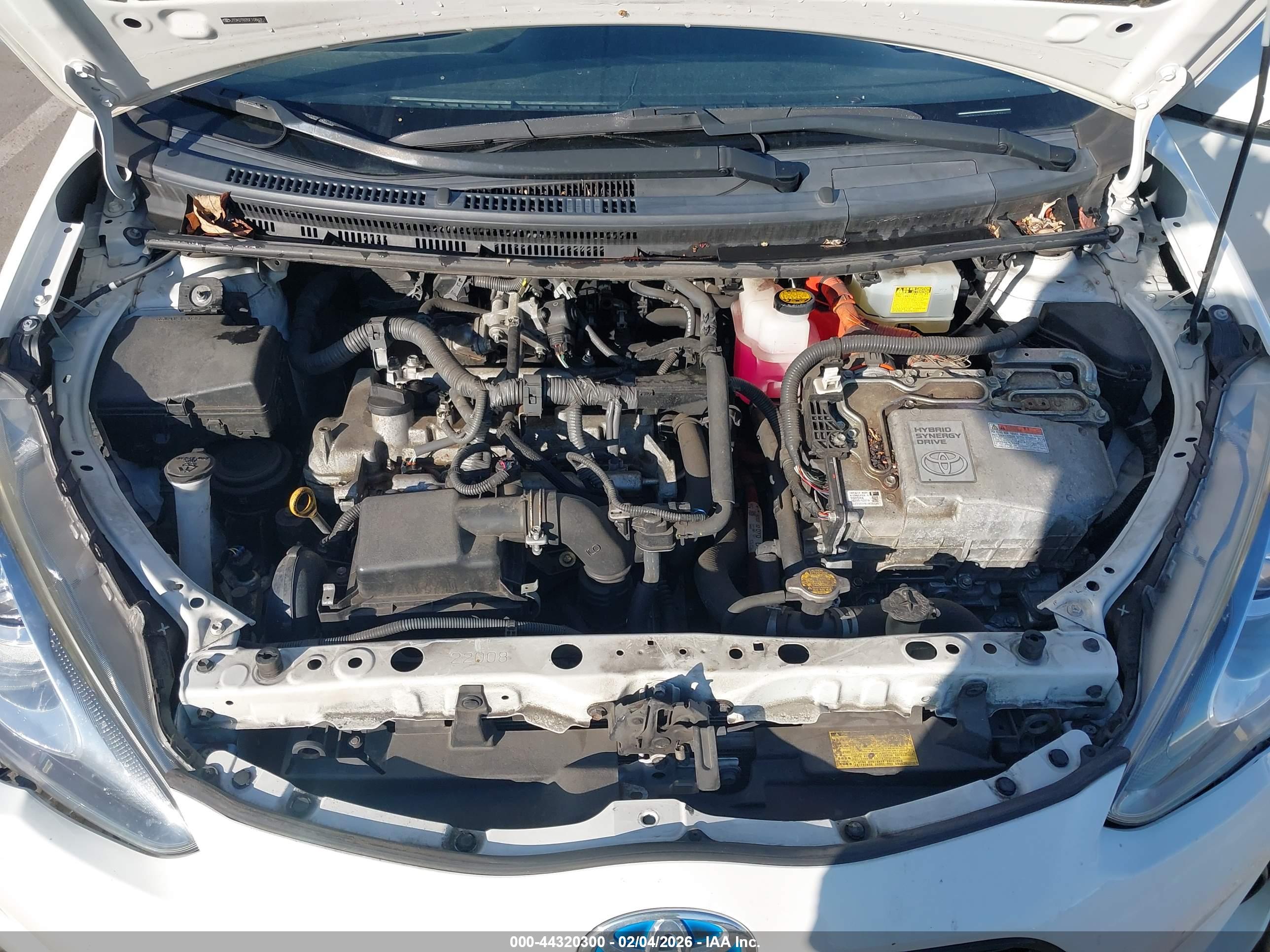 TOYOTA PRIUS image 10