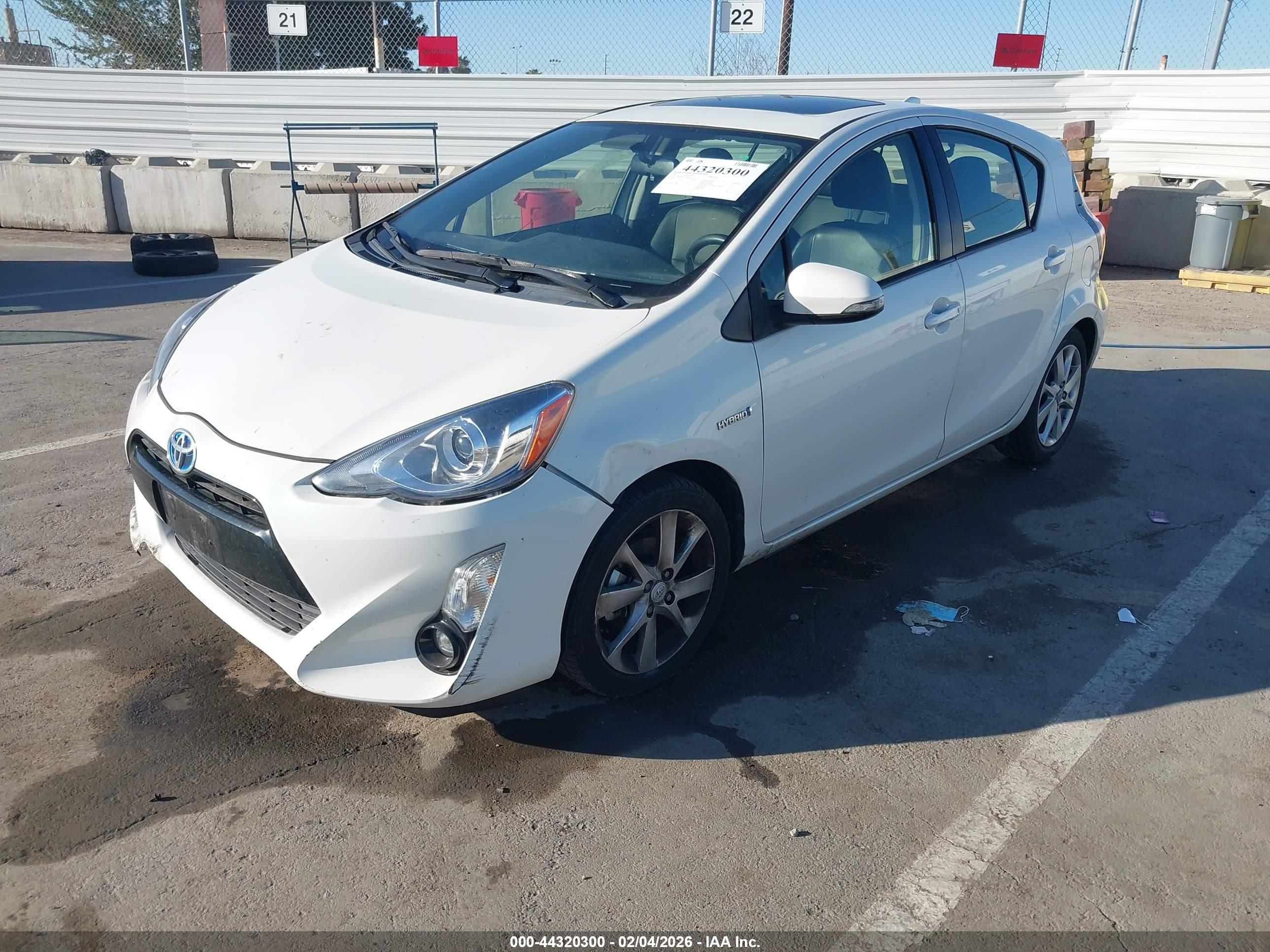 TOYOTA PRIUS image 2