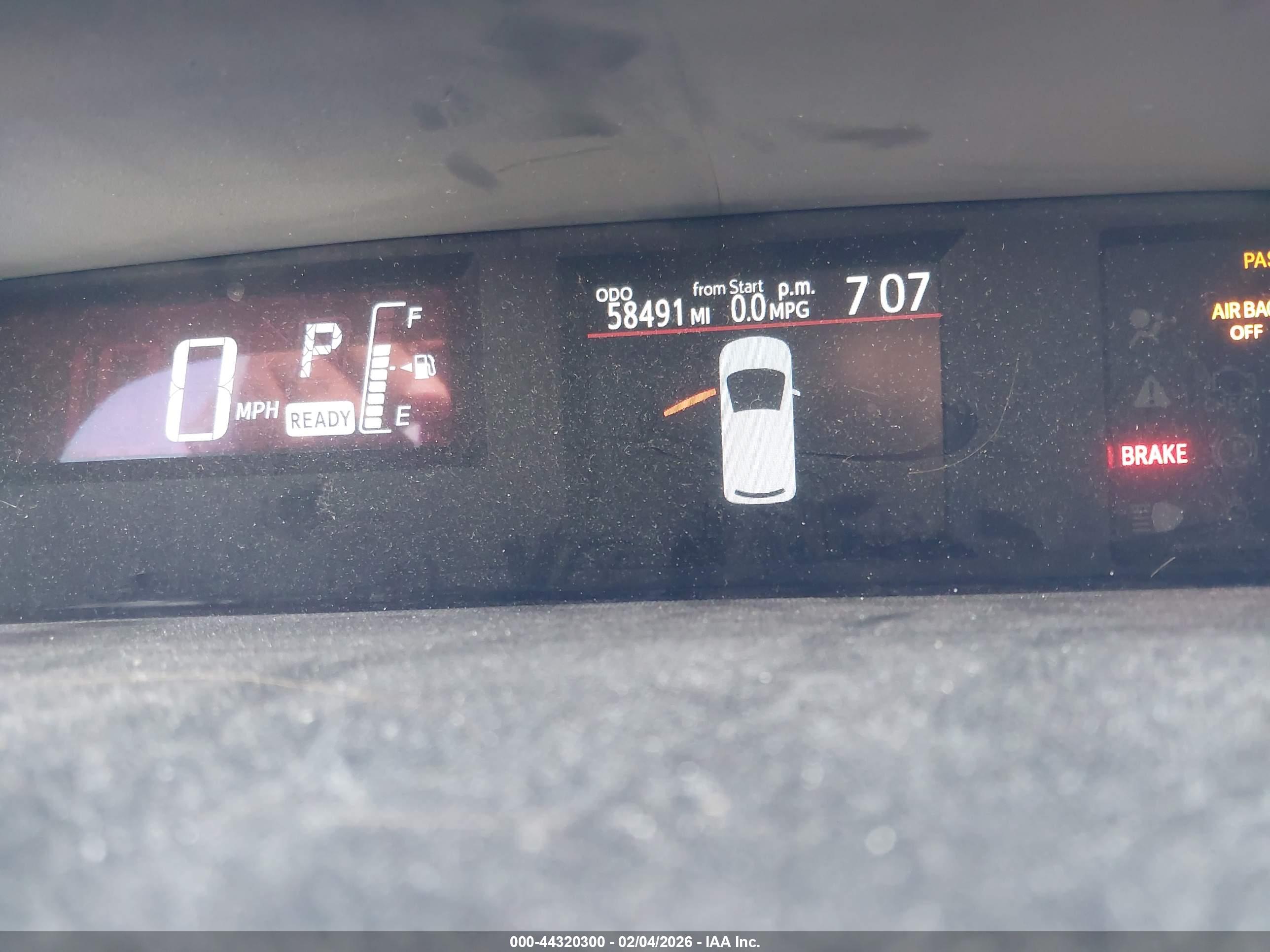 TOYOTA PRIUS image 7