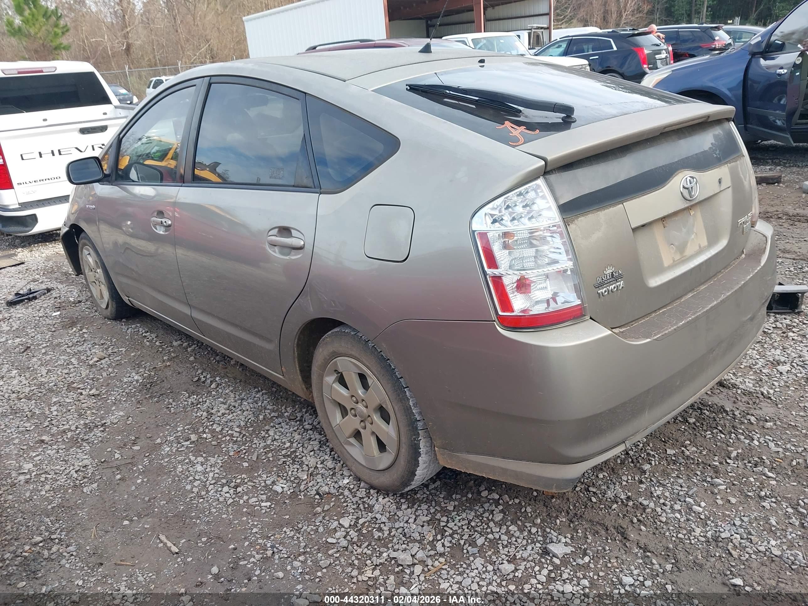 TOYOTA PRIUS image 3
