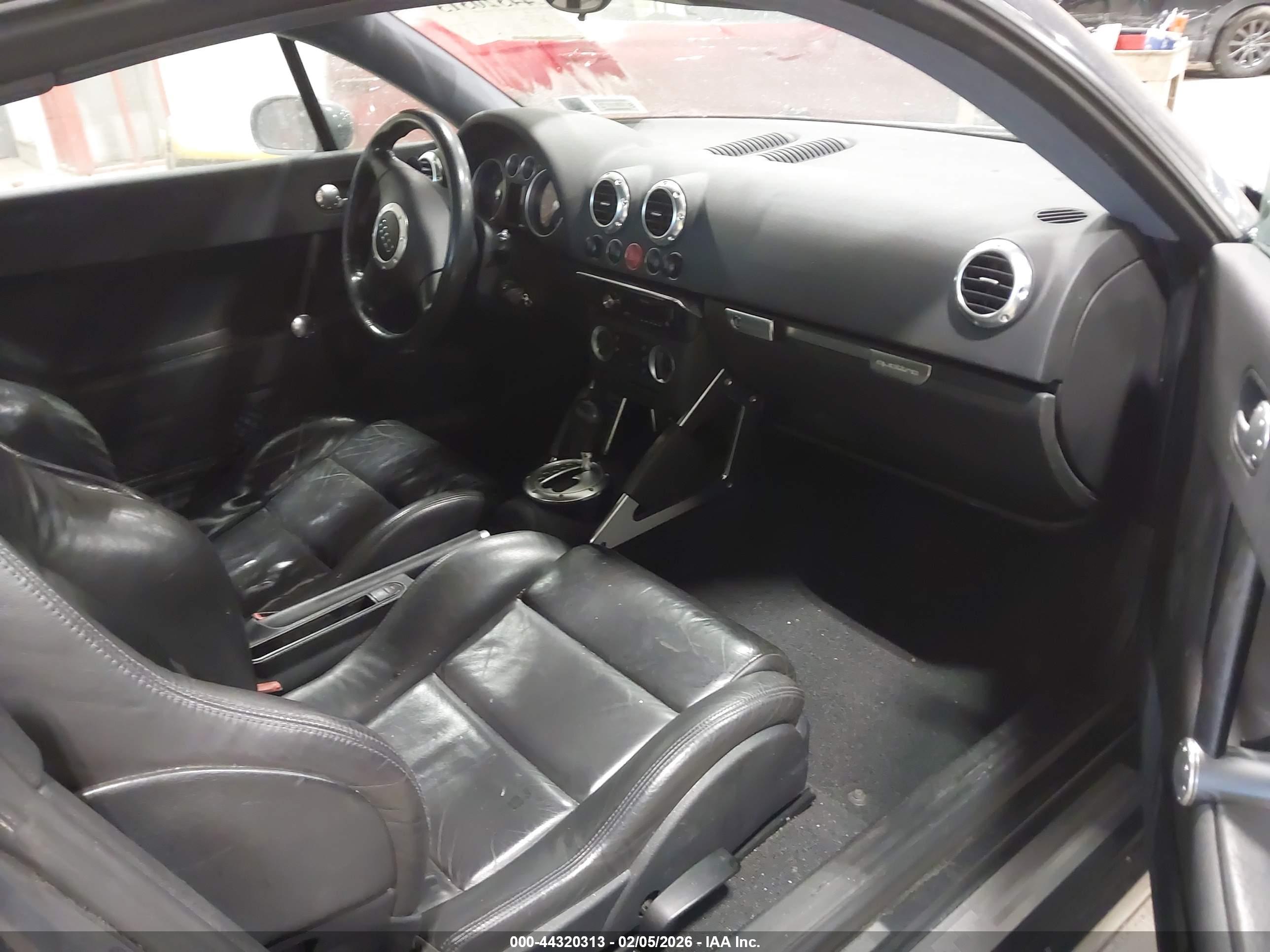 AUDI TT image 5