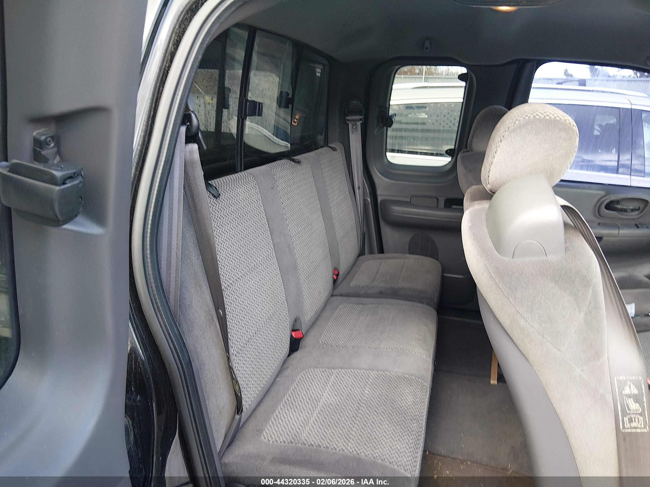FORD F-150 image 8