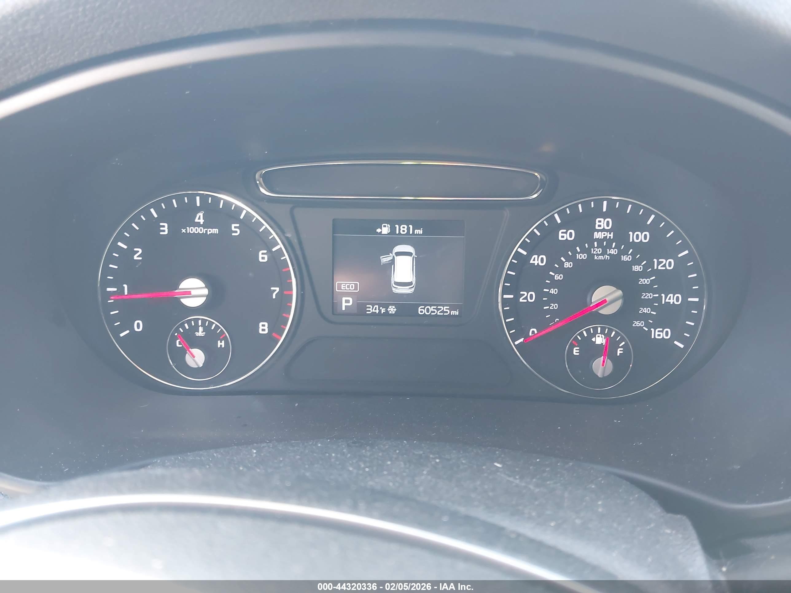KIA SORENTO image 7