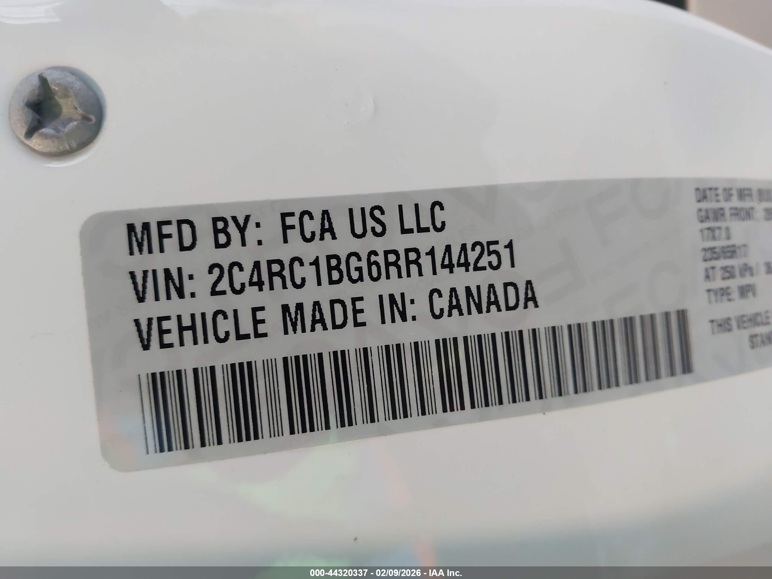 CHRYSLER PACIFICA image 9