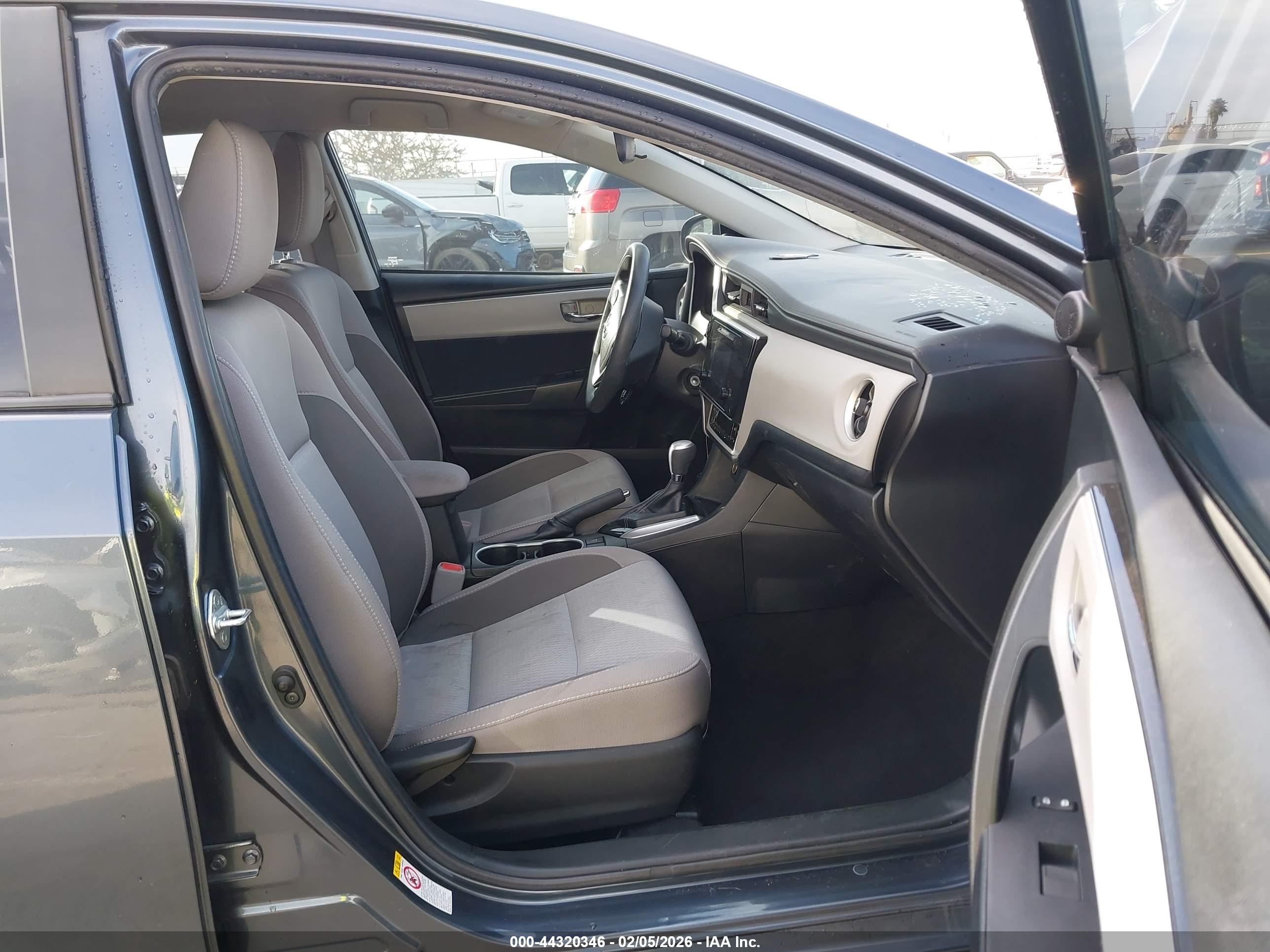 TOYOTA COROLLA image 5