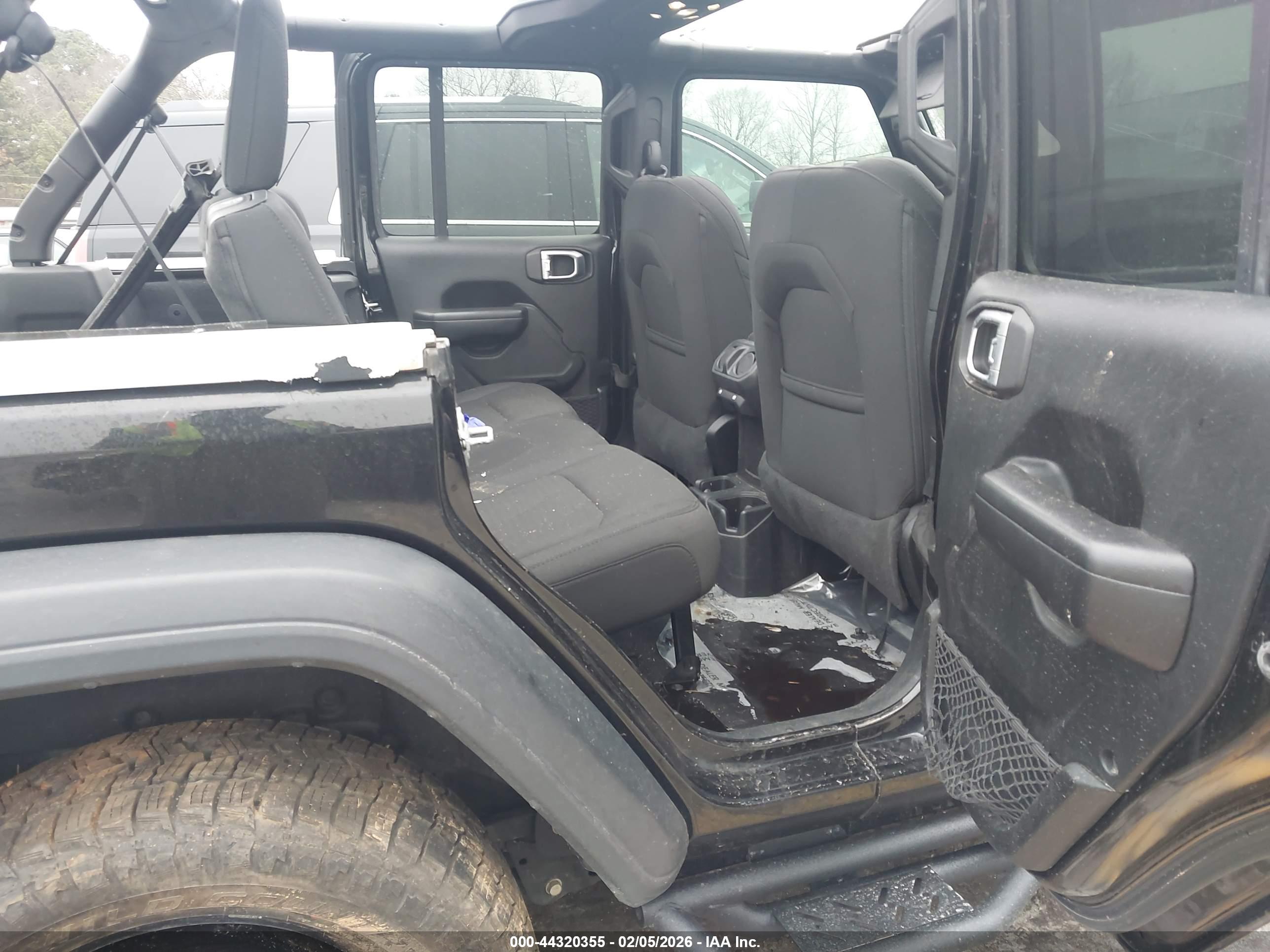 JEEP WRANGLER image 8