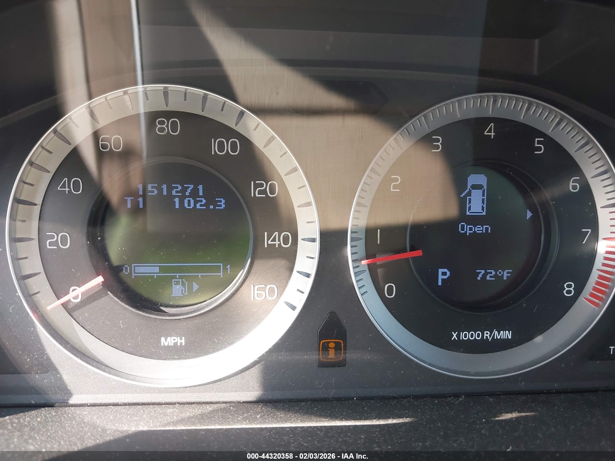 VOLVO XC60 image 7
