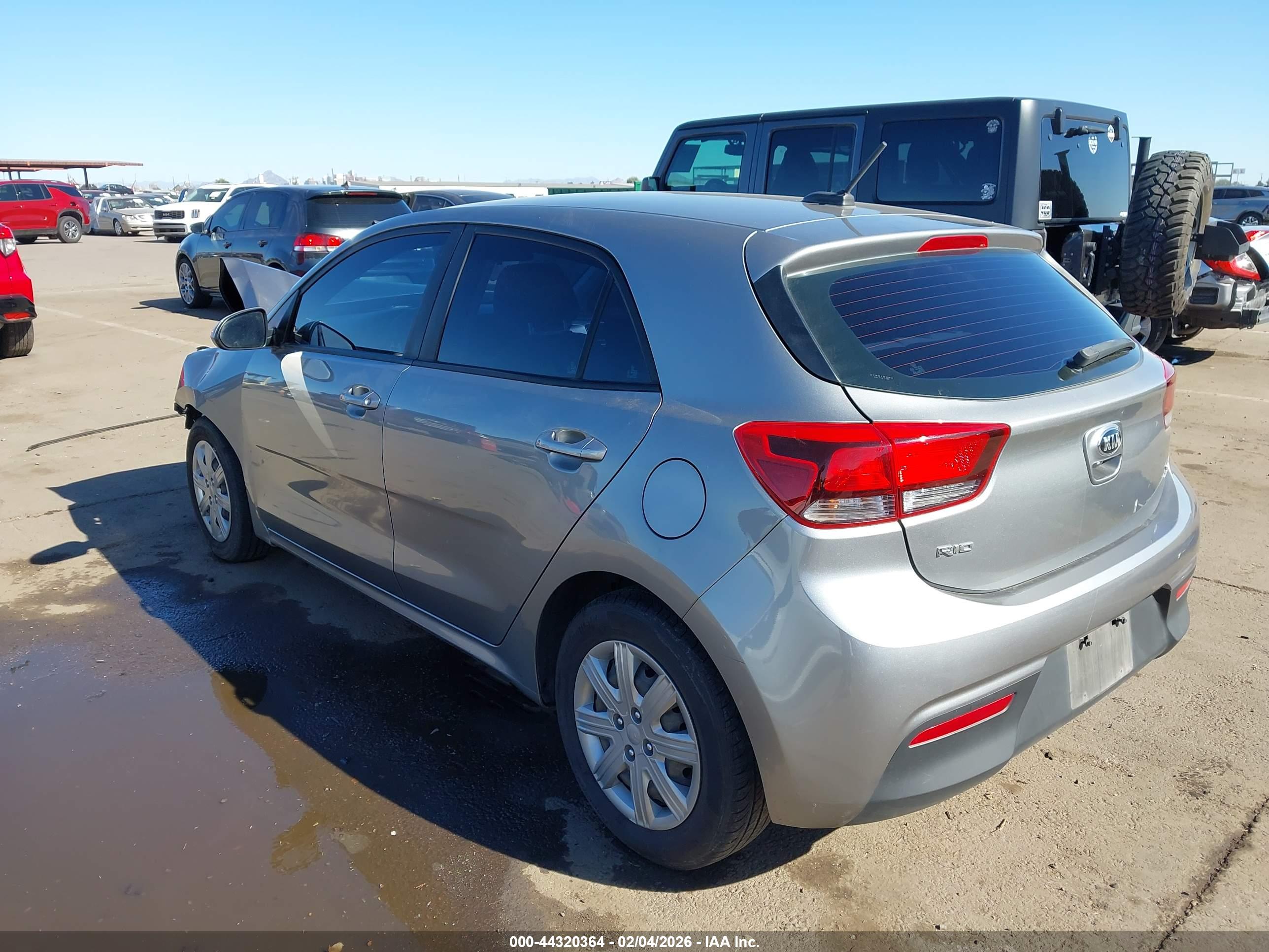 KIA RIO image 3