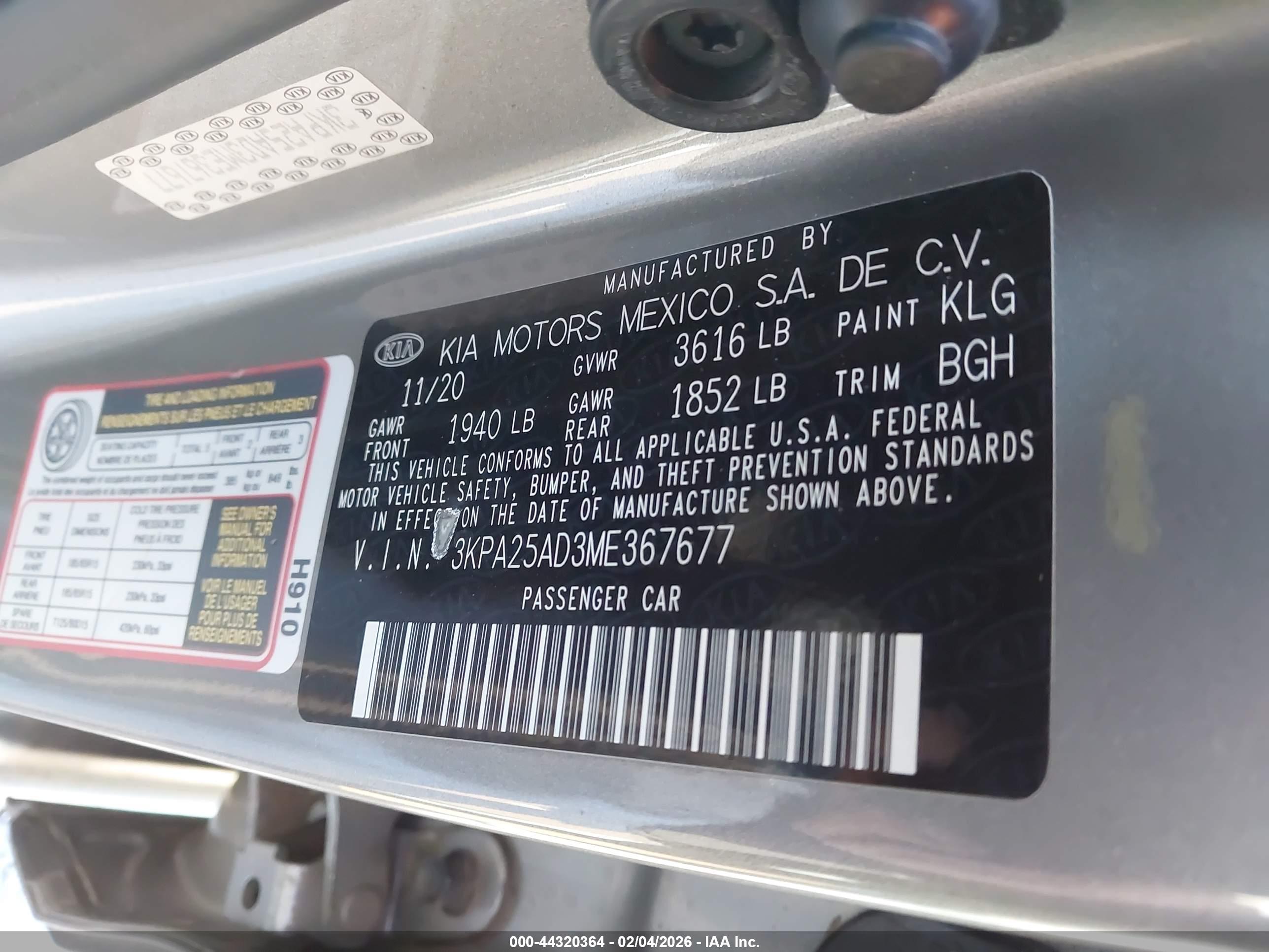 KIA RIO image 9