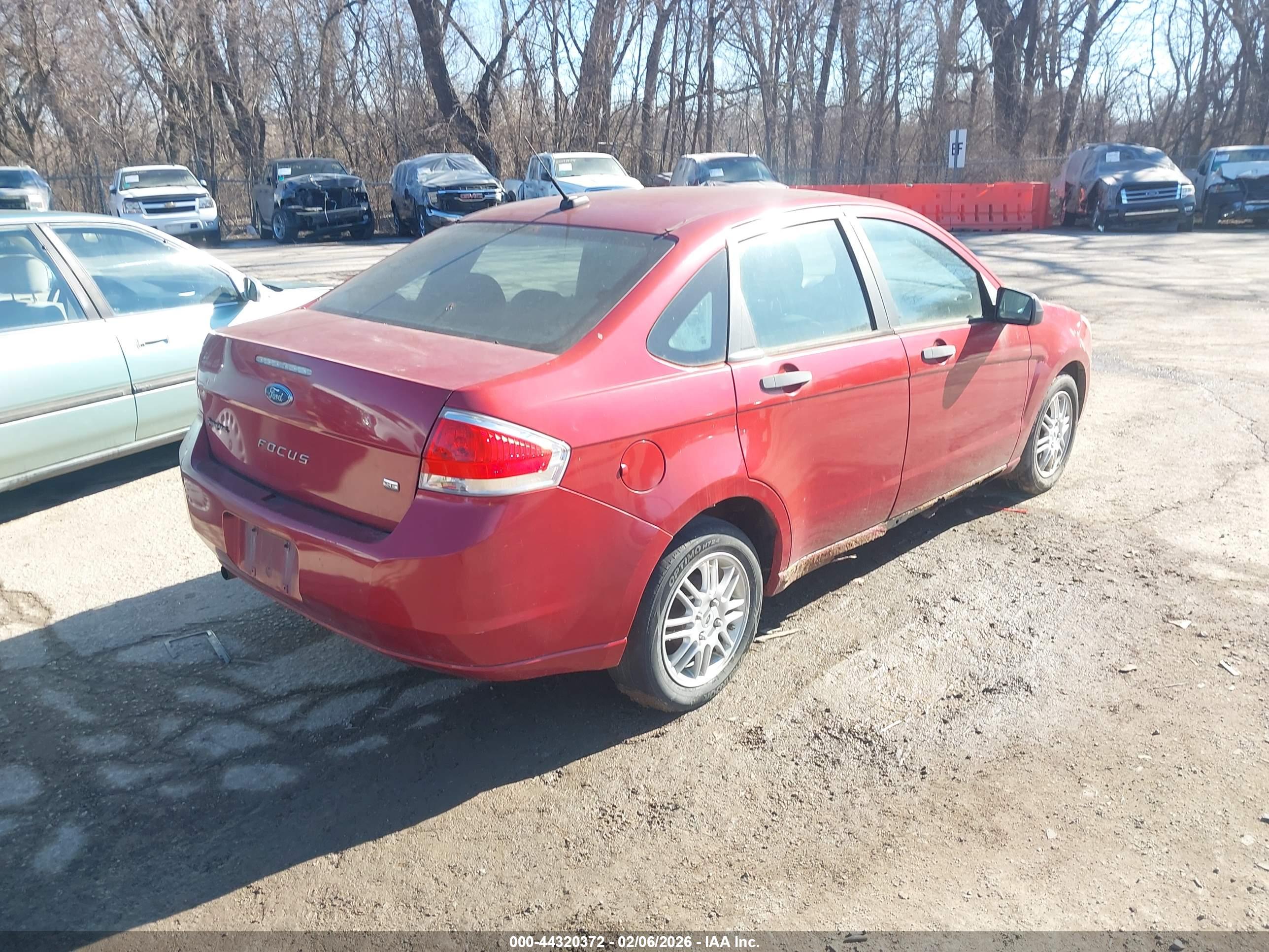 FORD FOCUS image 4