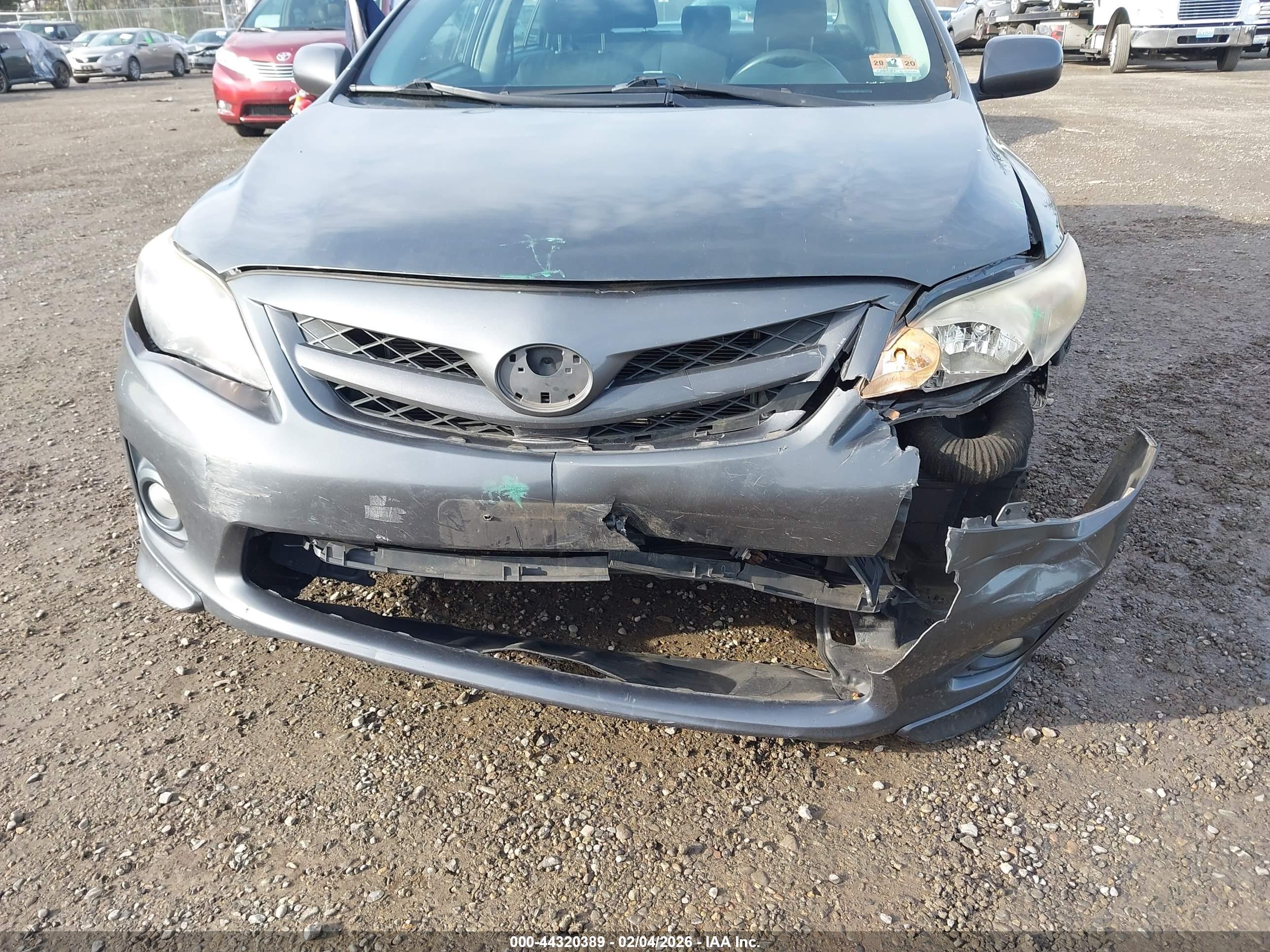 TOYOTA COROLLA image 6