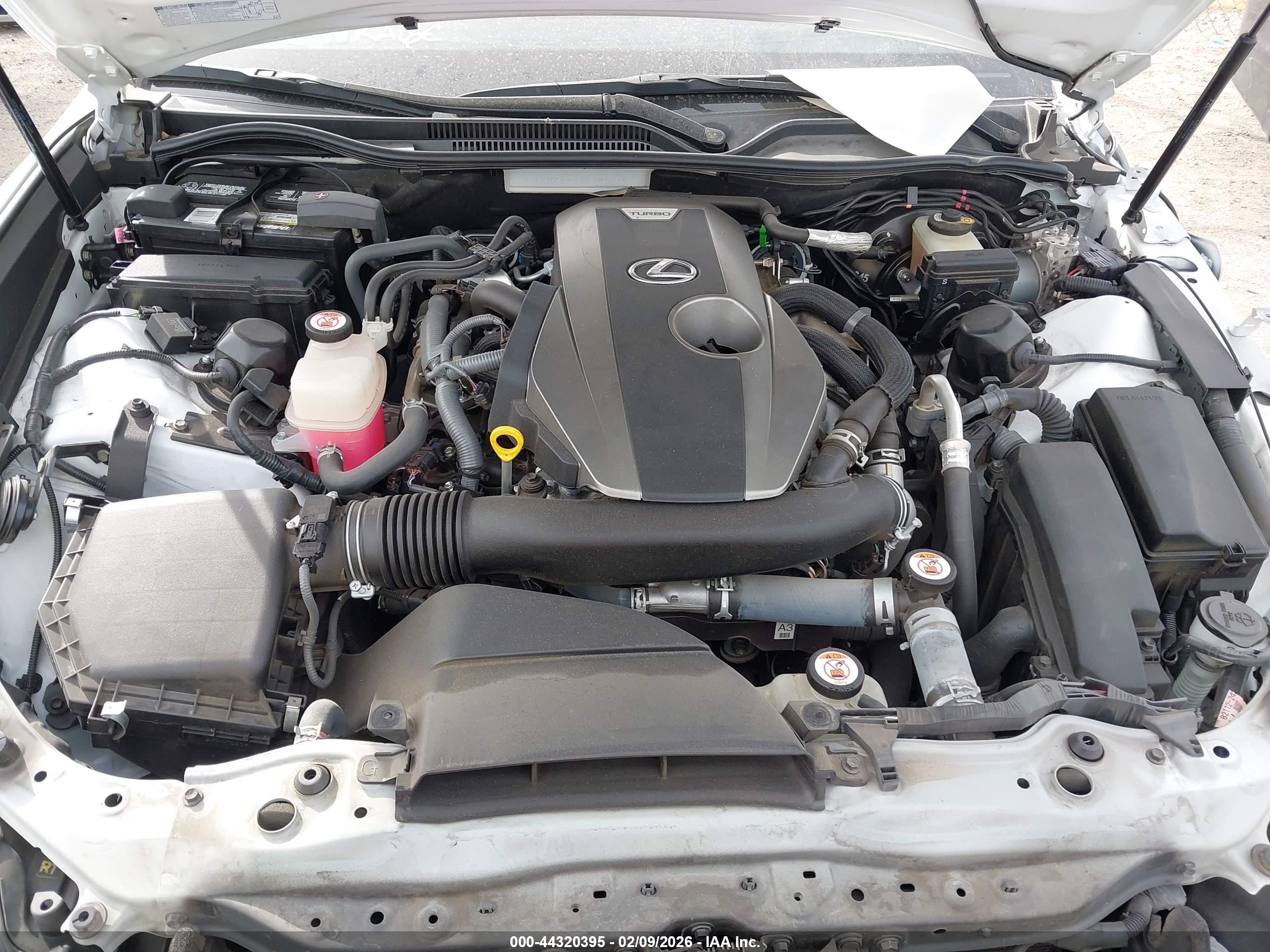 LEXUS RC image 10