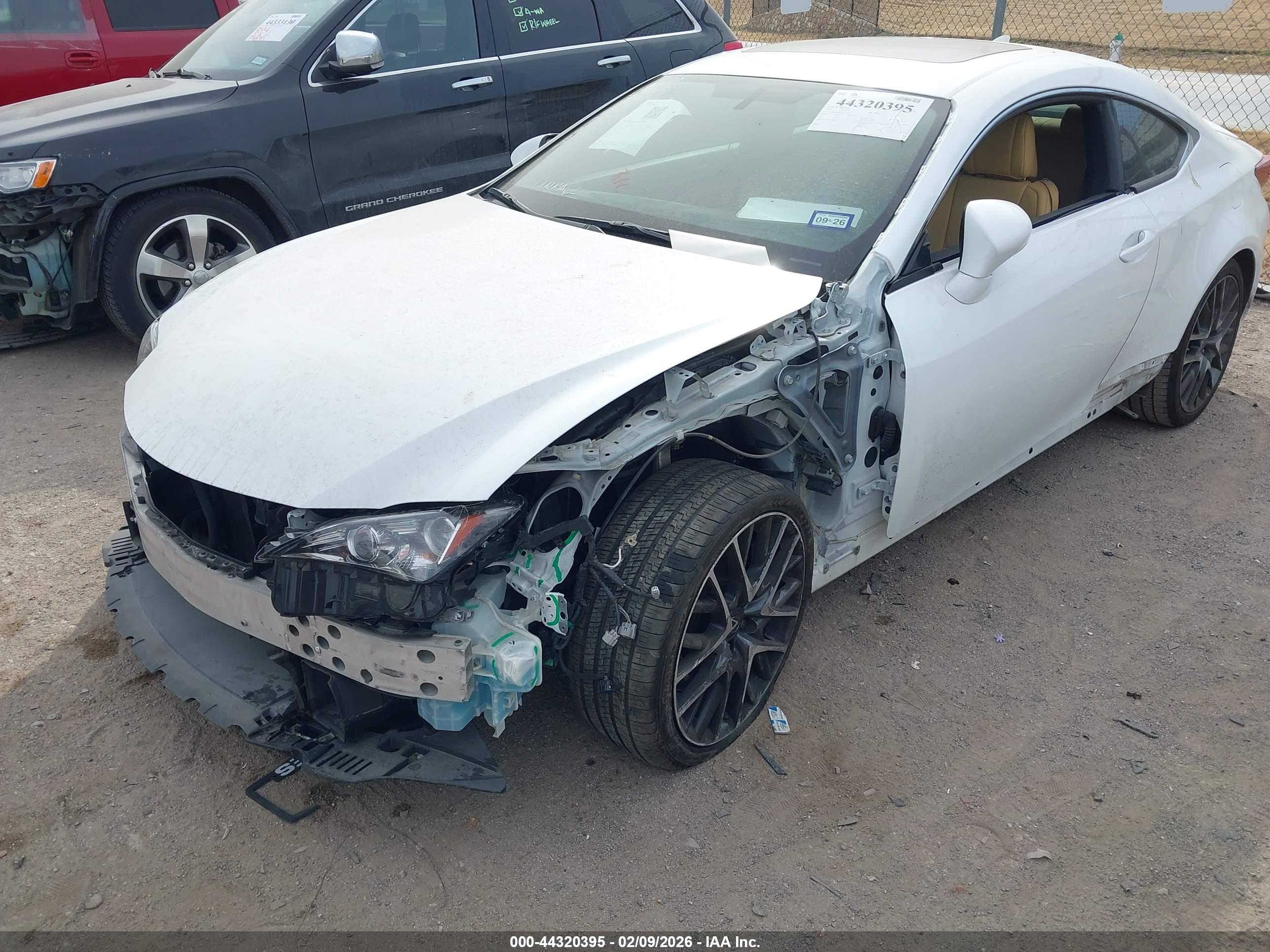 LEXUS RC image 6