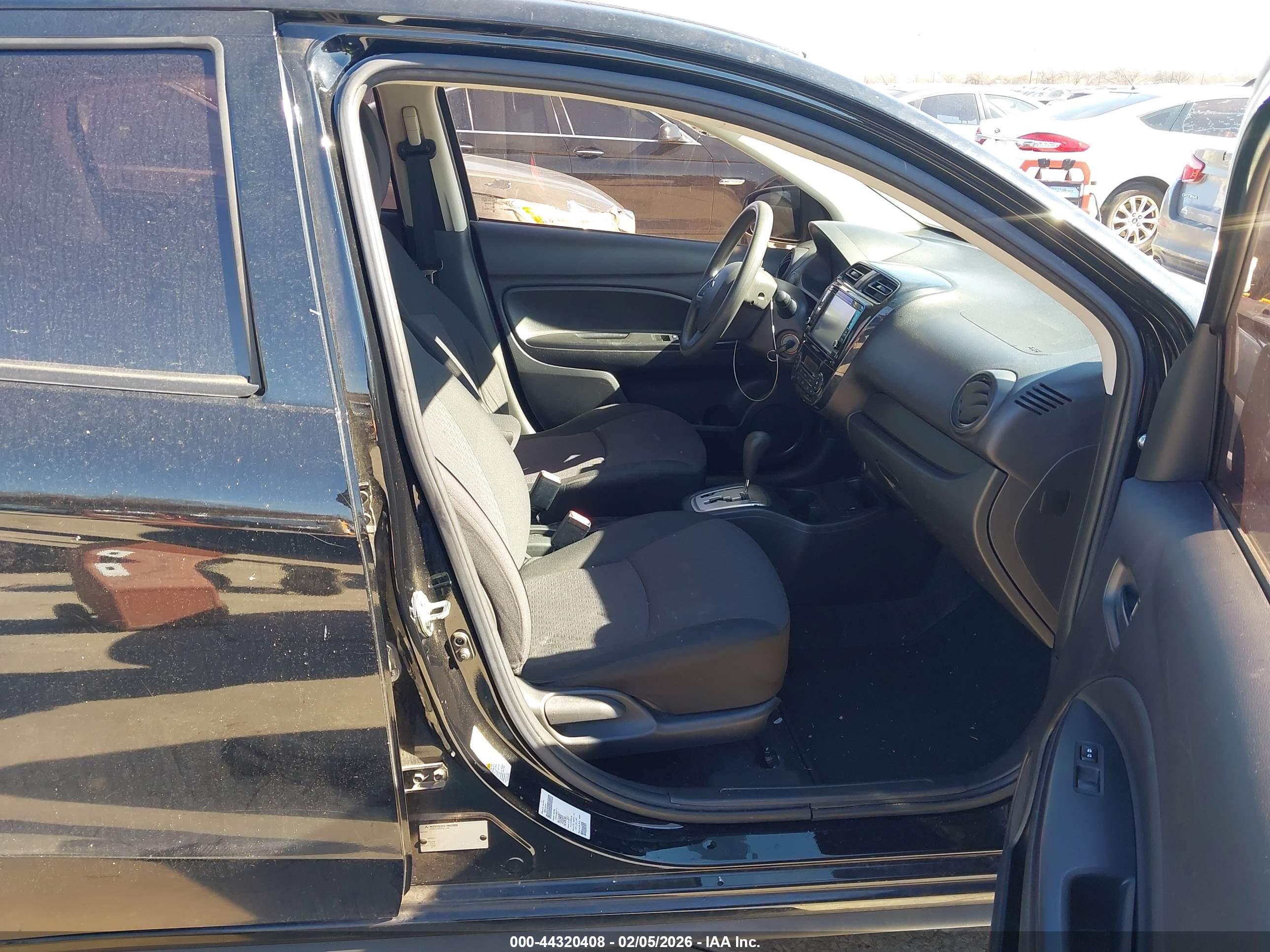 MITSUBISHI MIRAGE image 5