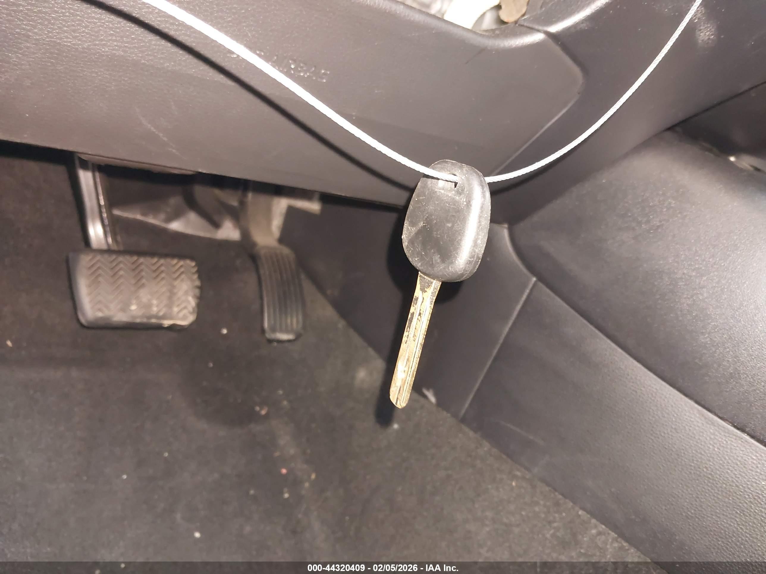 TOYOTA COROLLA image 11