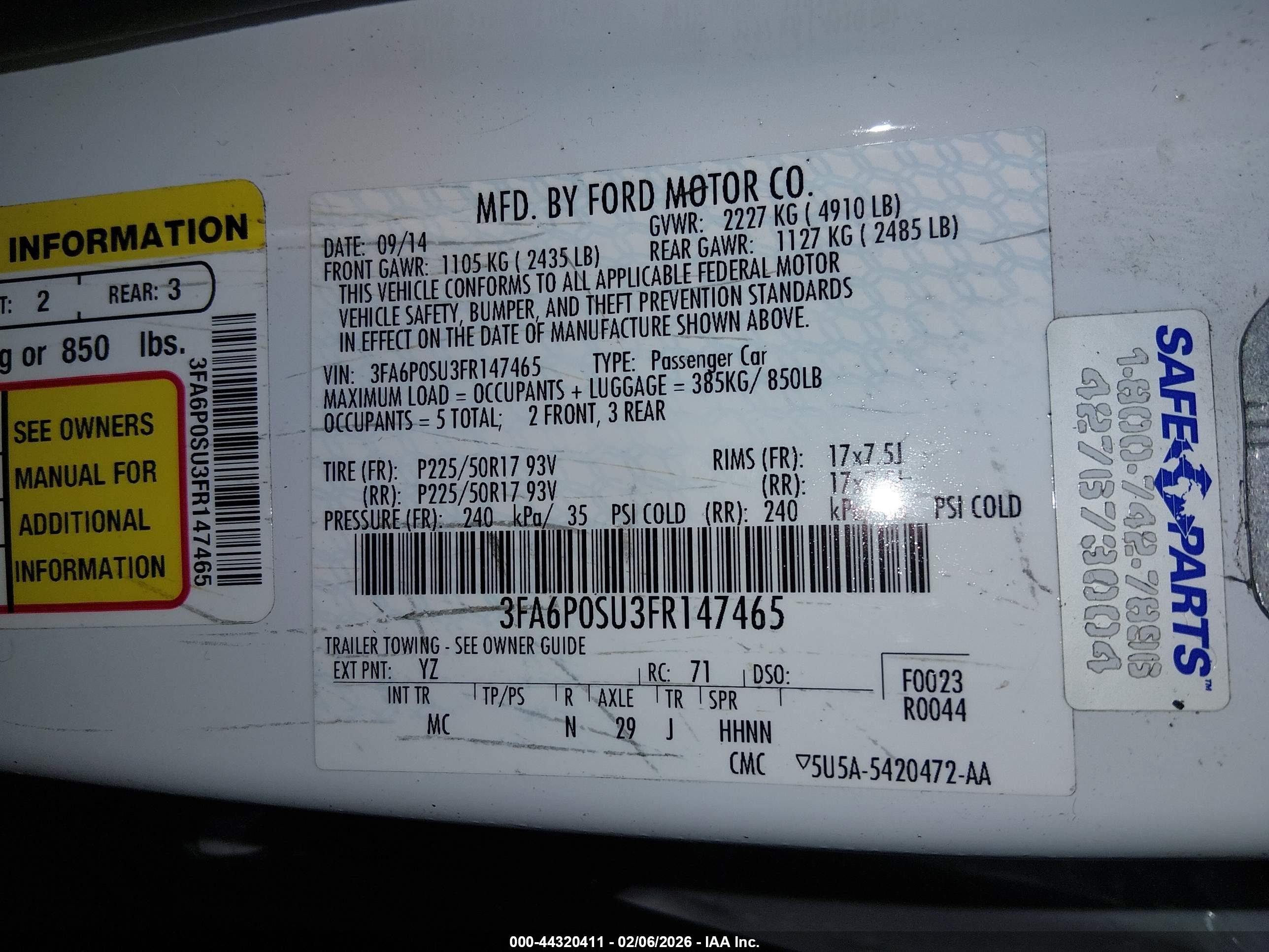 FORD FUSION image 9