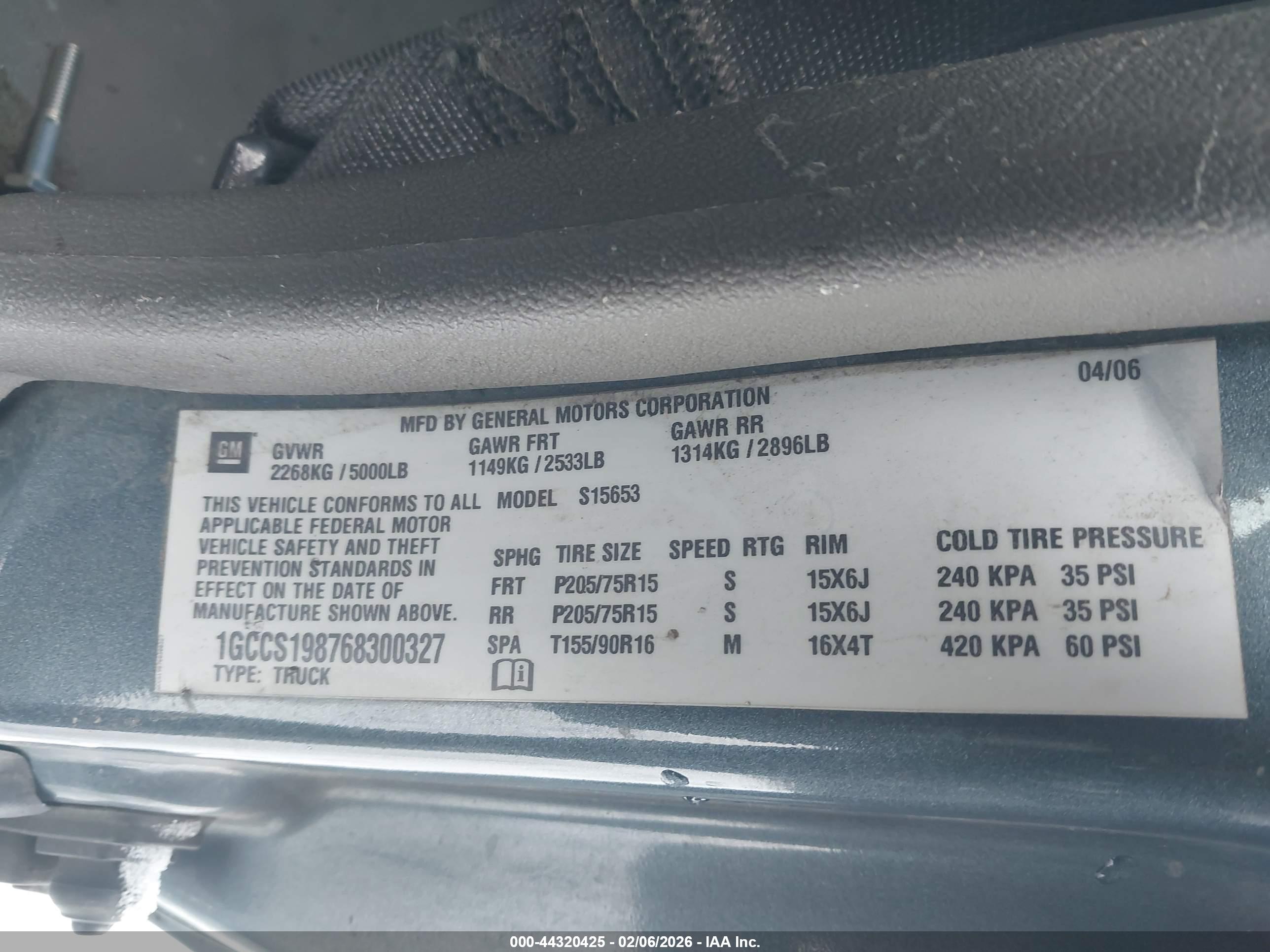 CHEVROLET COLORADO image 9