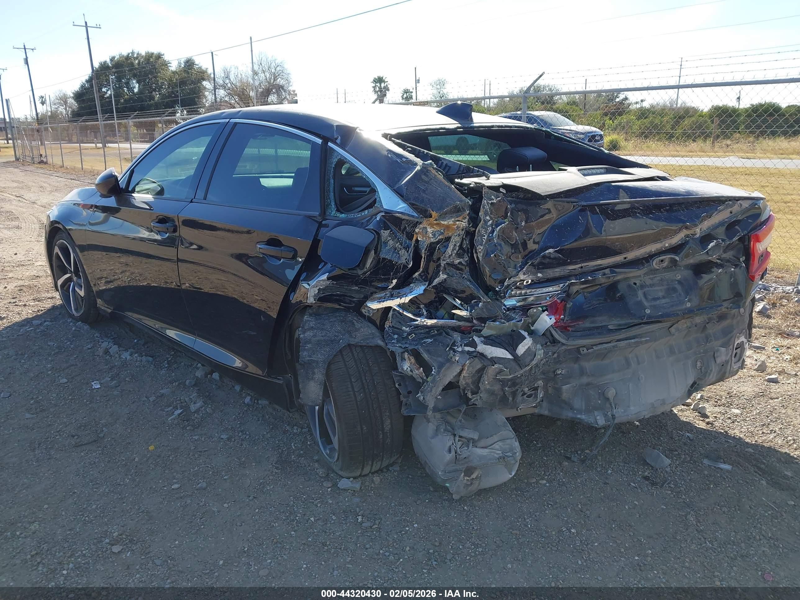 HONDA ACCORD image 3