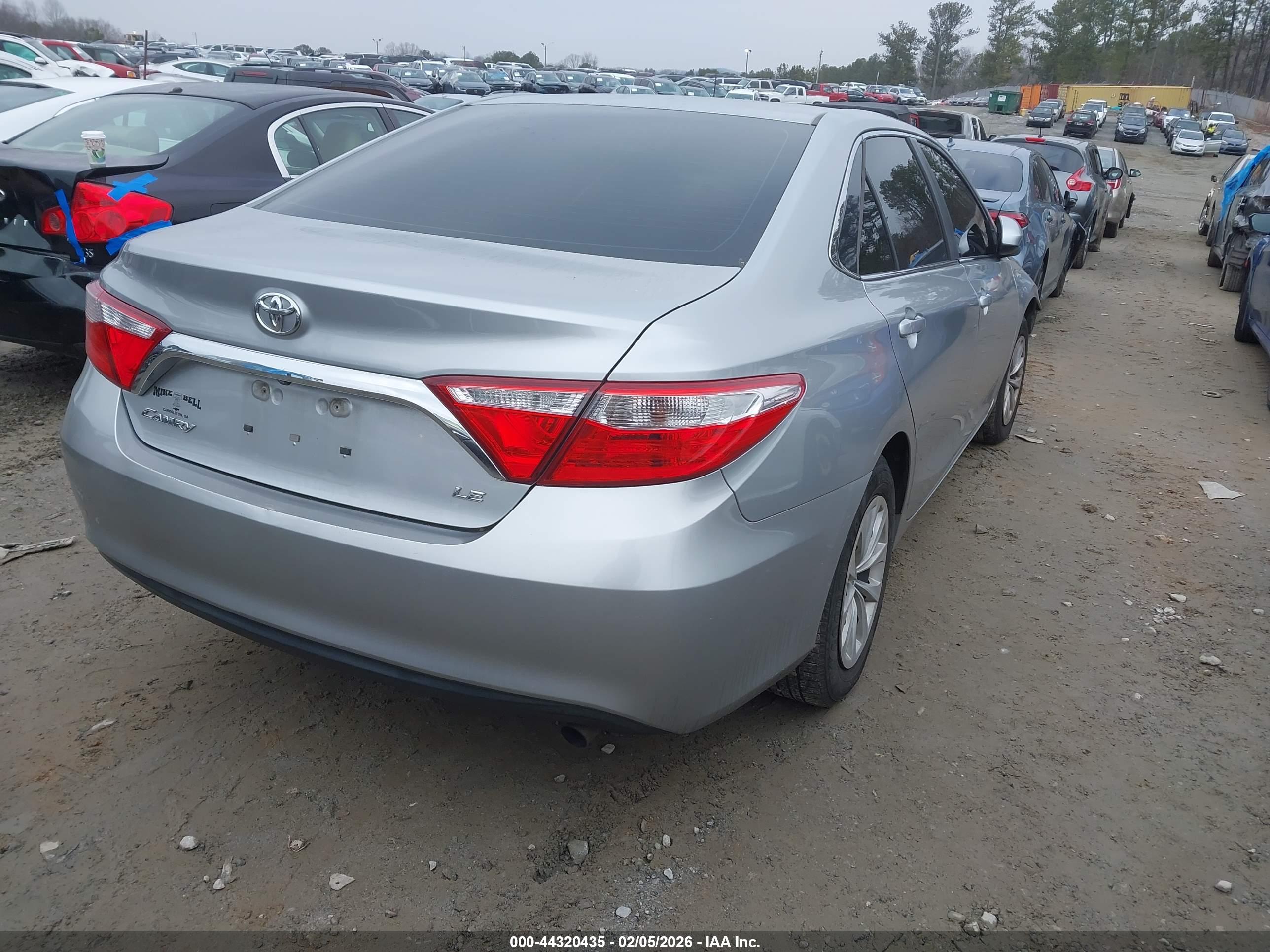 TOYOTA CAMRY image 4