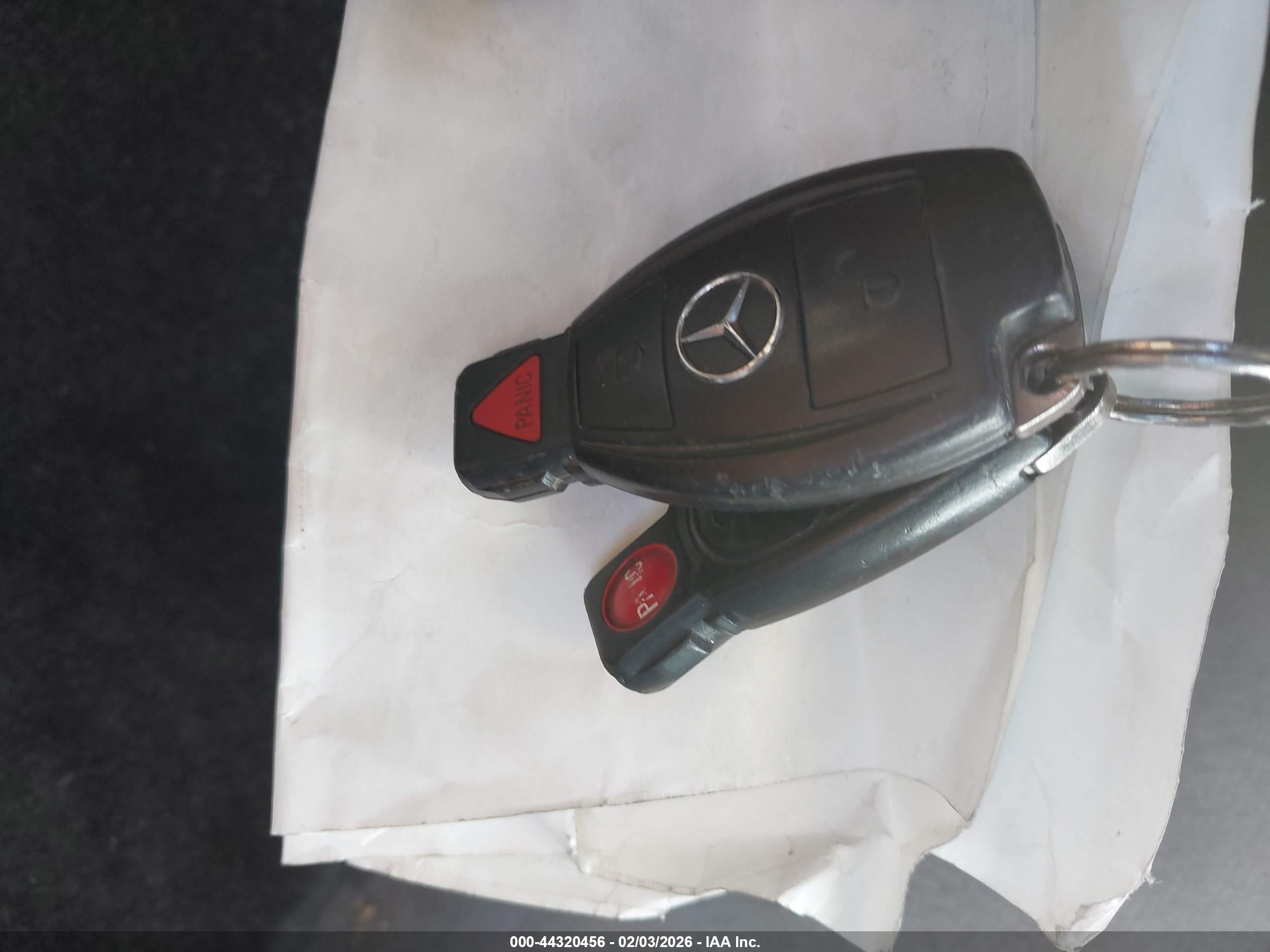 MERCEDES-BENZ C image 11