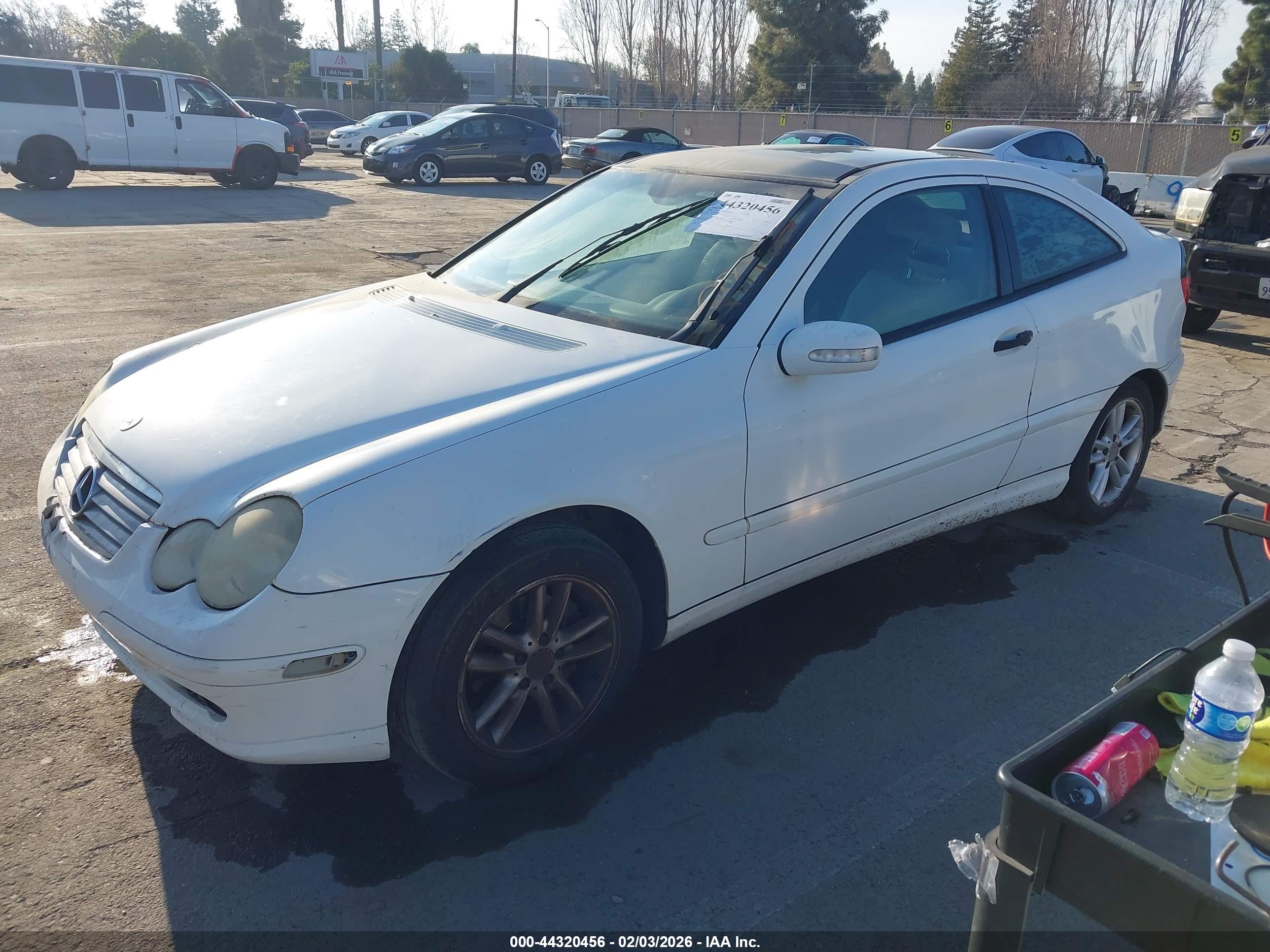 MERCEDES-BENZ C image 2
