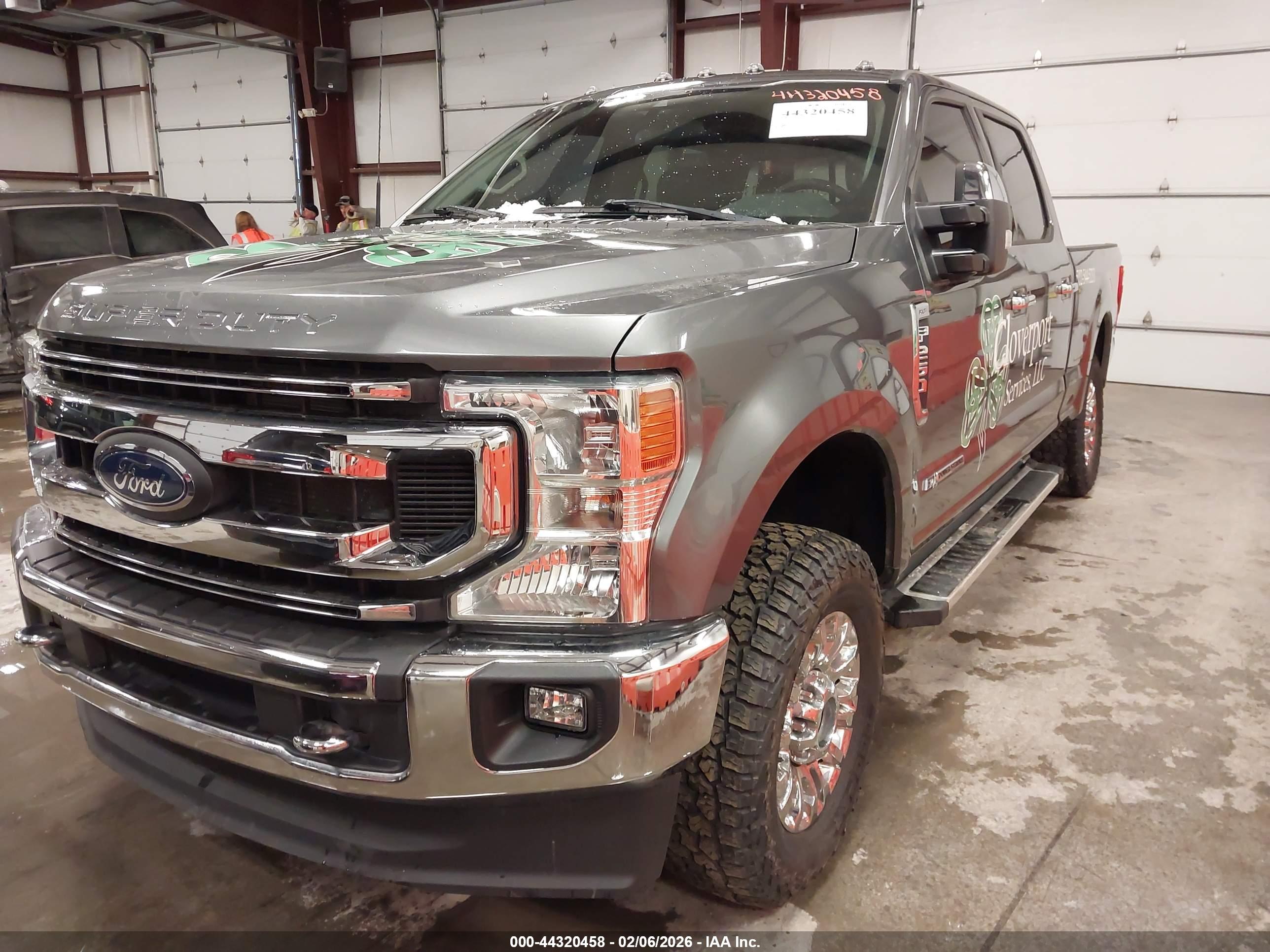 FORD F-250 image 2