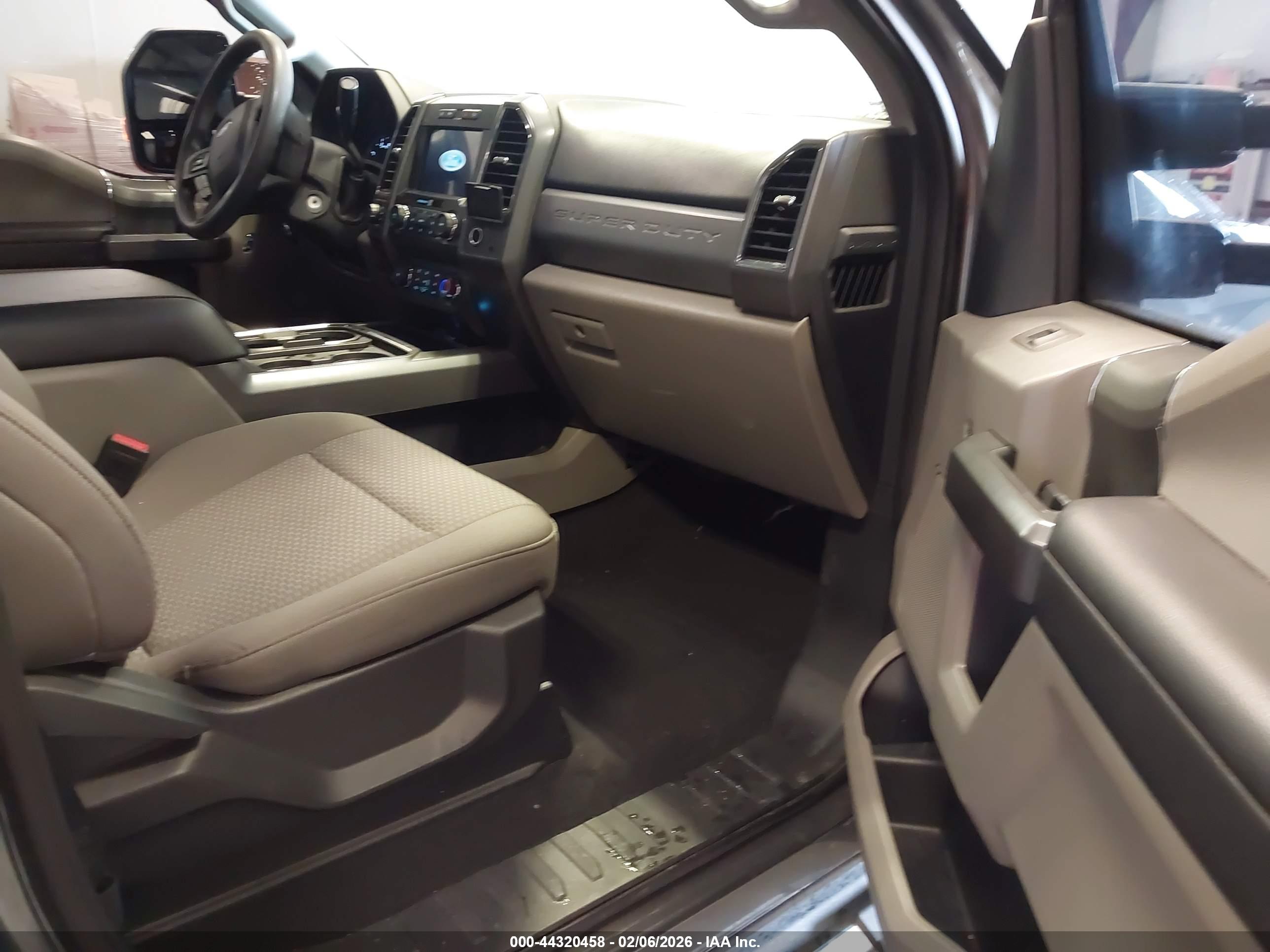 FORD F-250 image 5