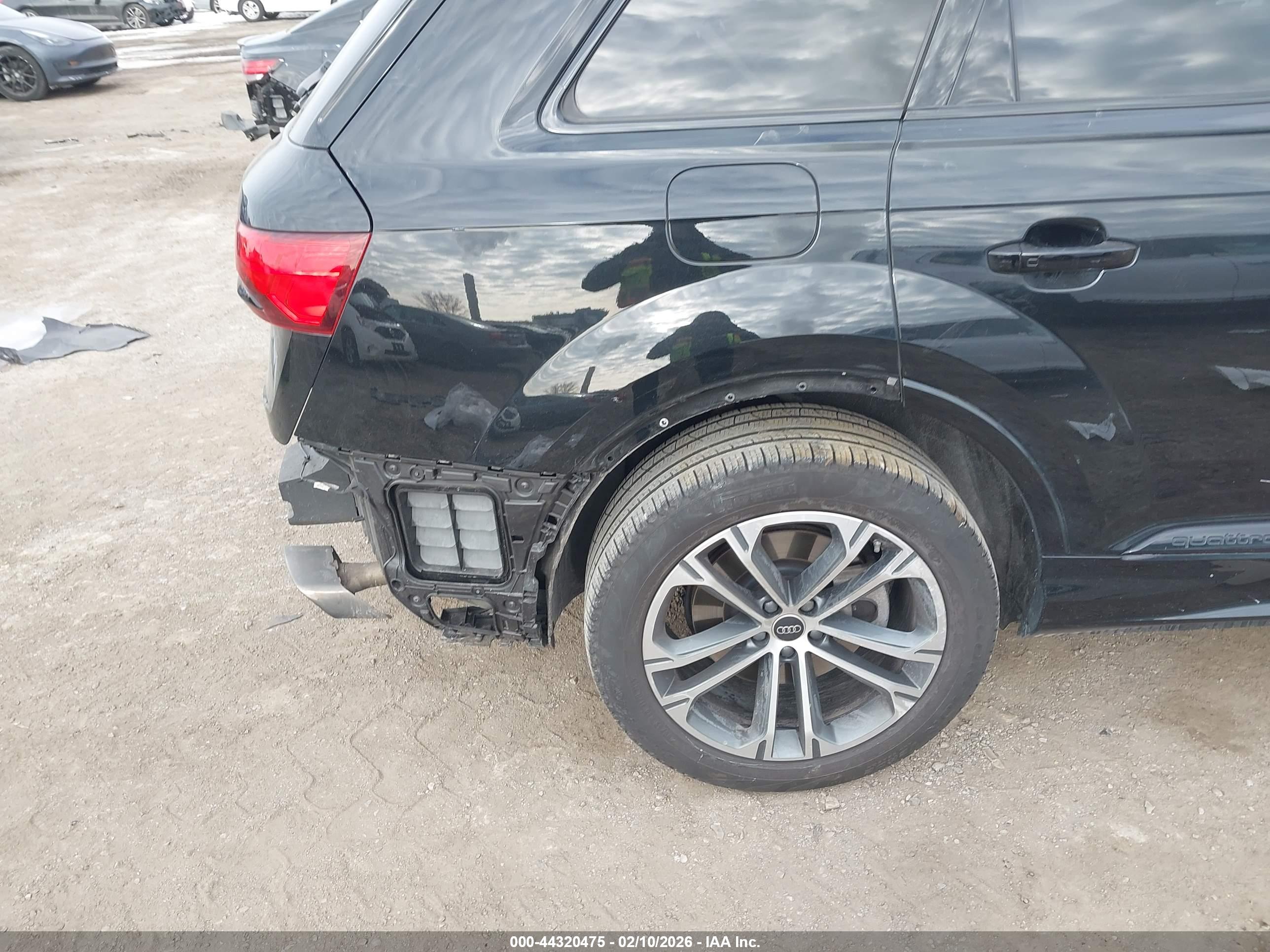 AUDI Q7 image 6