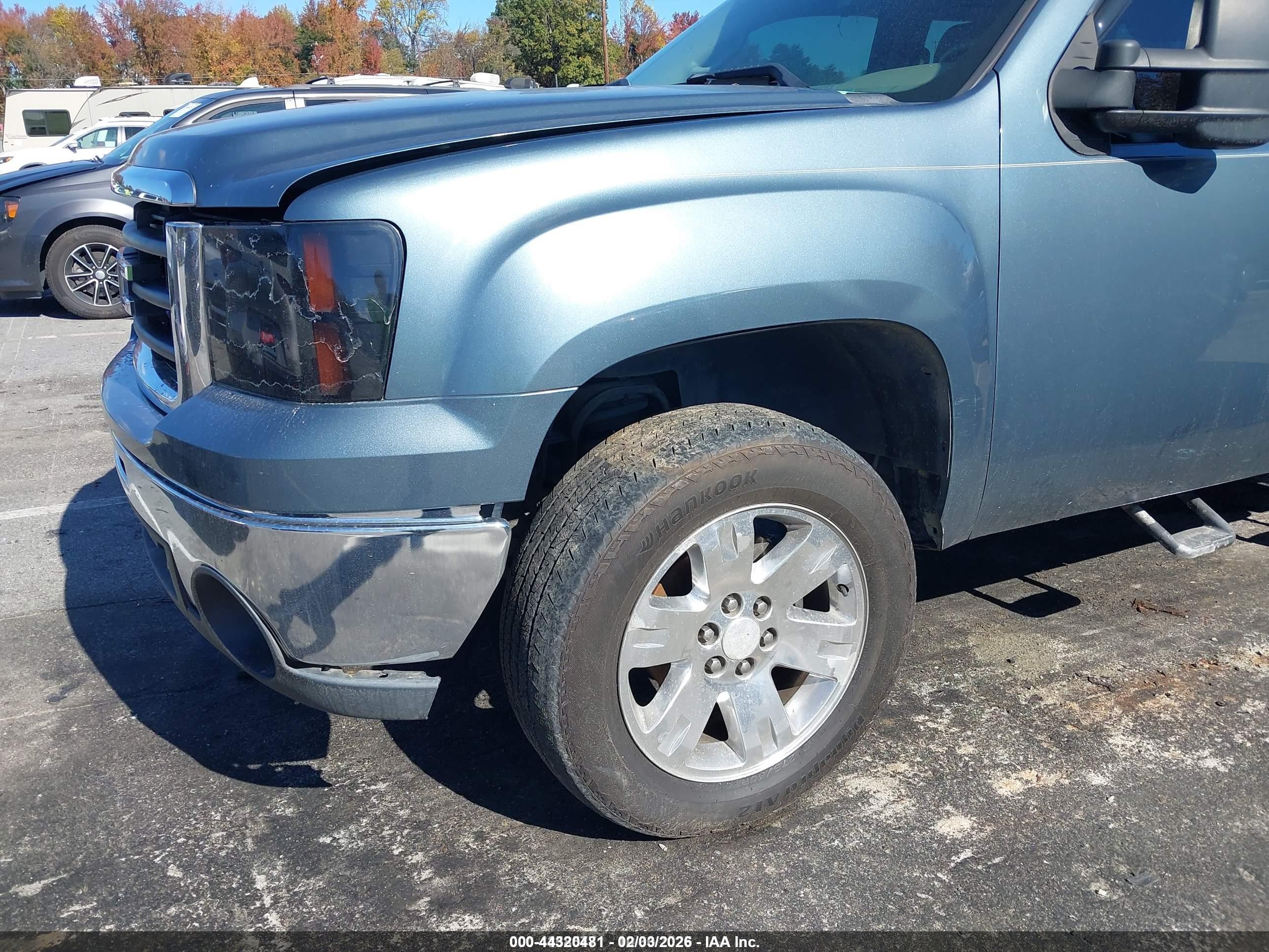 GMC SIERRA image 6