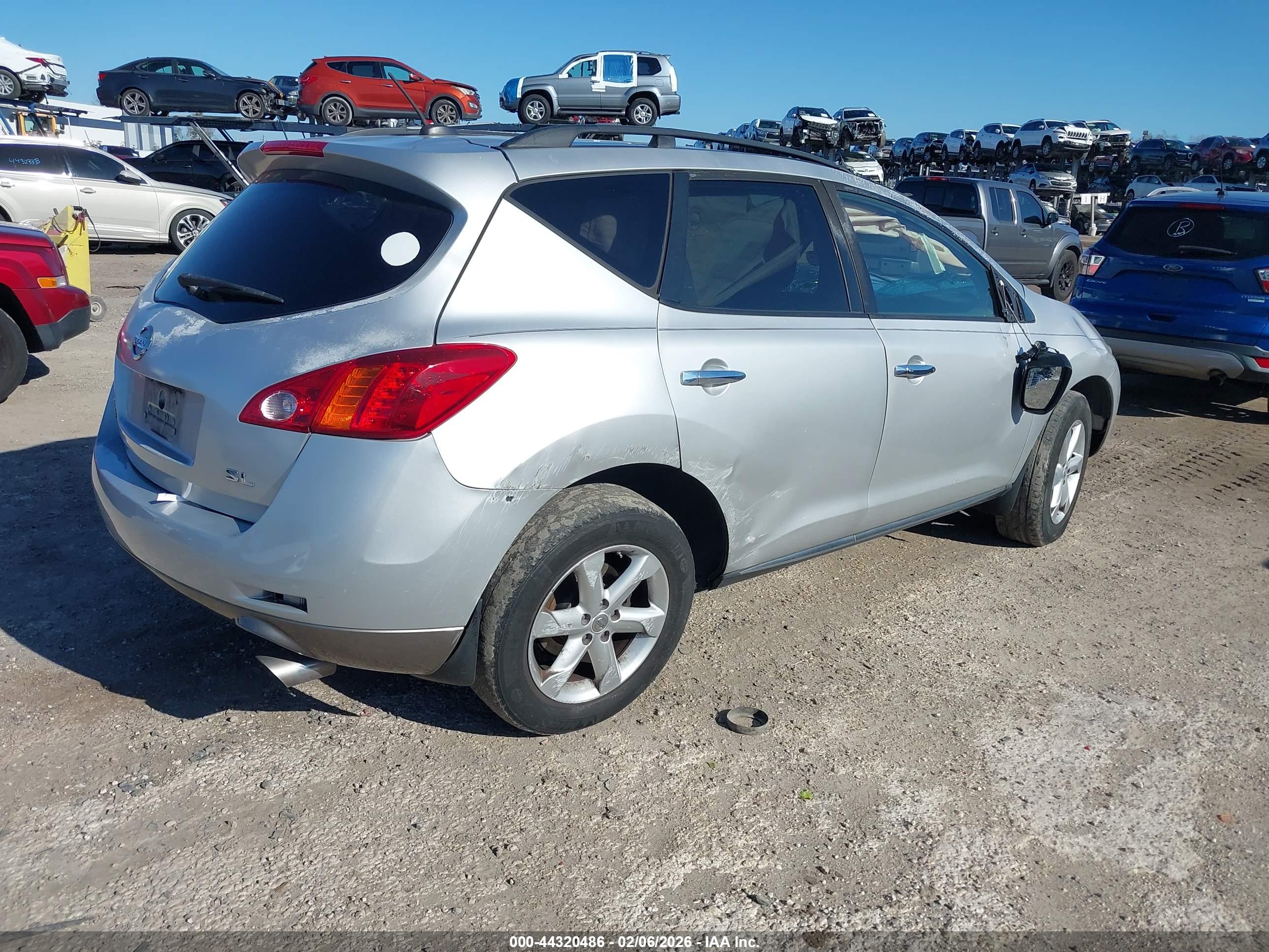 NISSAN MURANO image 4