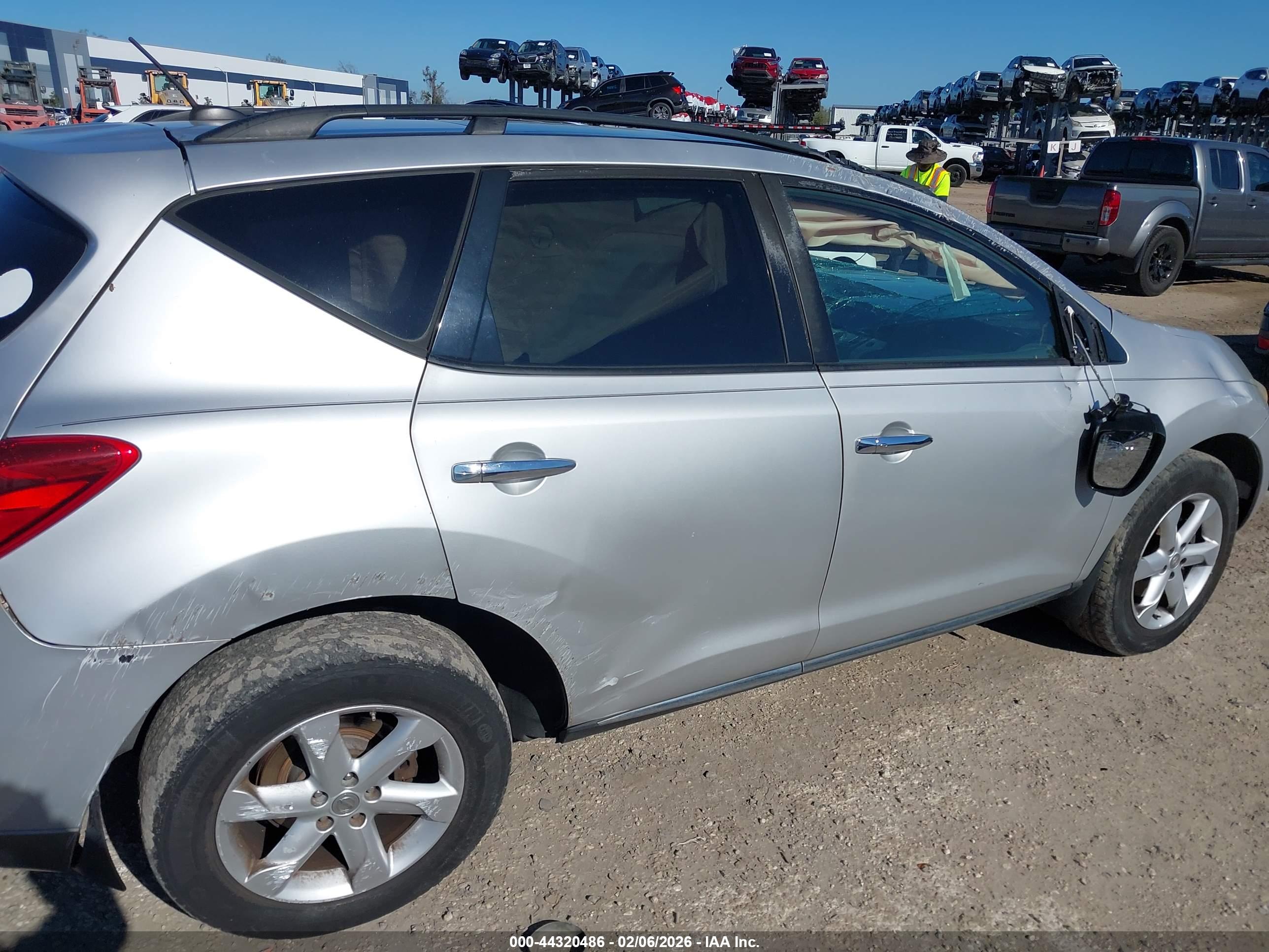 NISSAN MURANO image 6